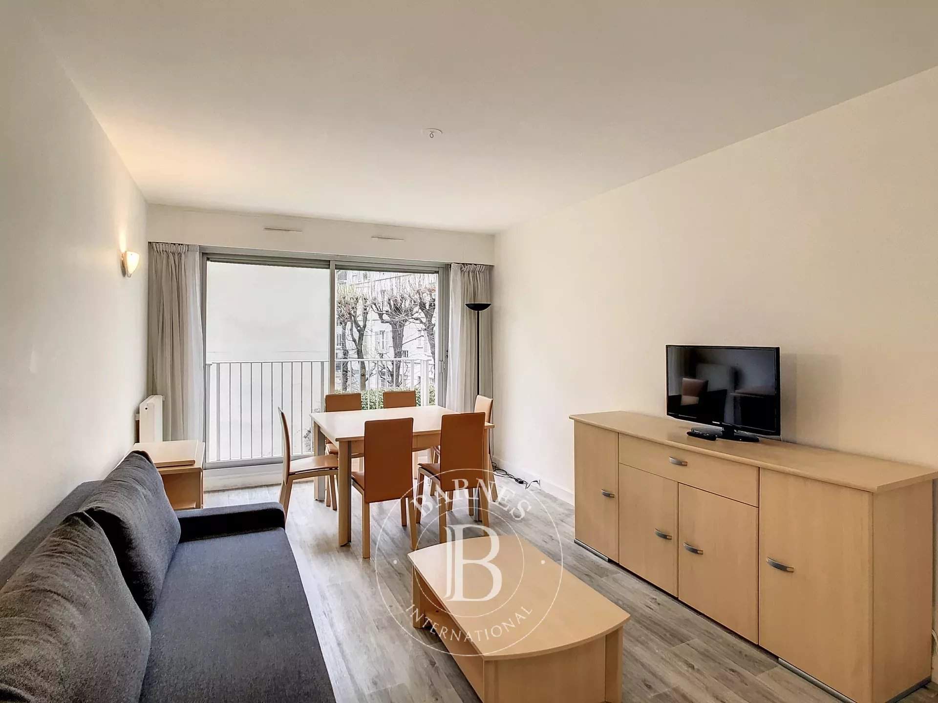 Neuilly-sur-Seine  - Piso 2 Cuartos, 1 Habitacion - picture 2