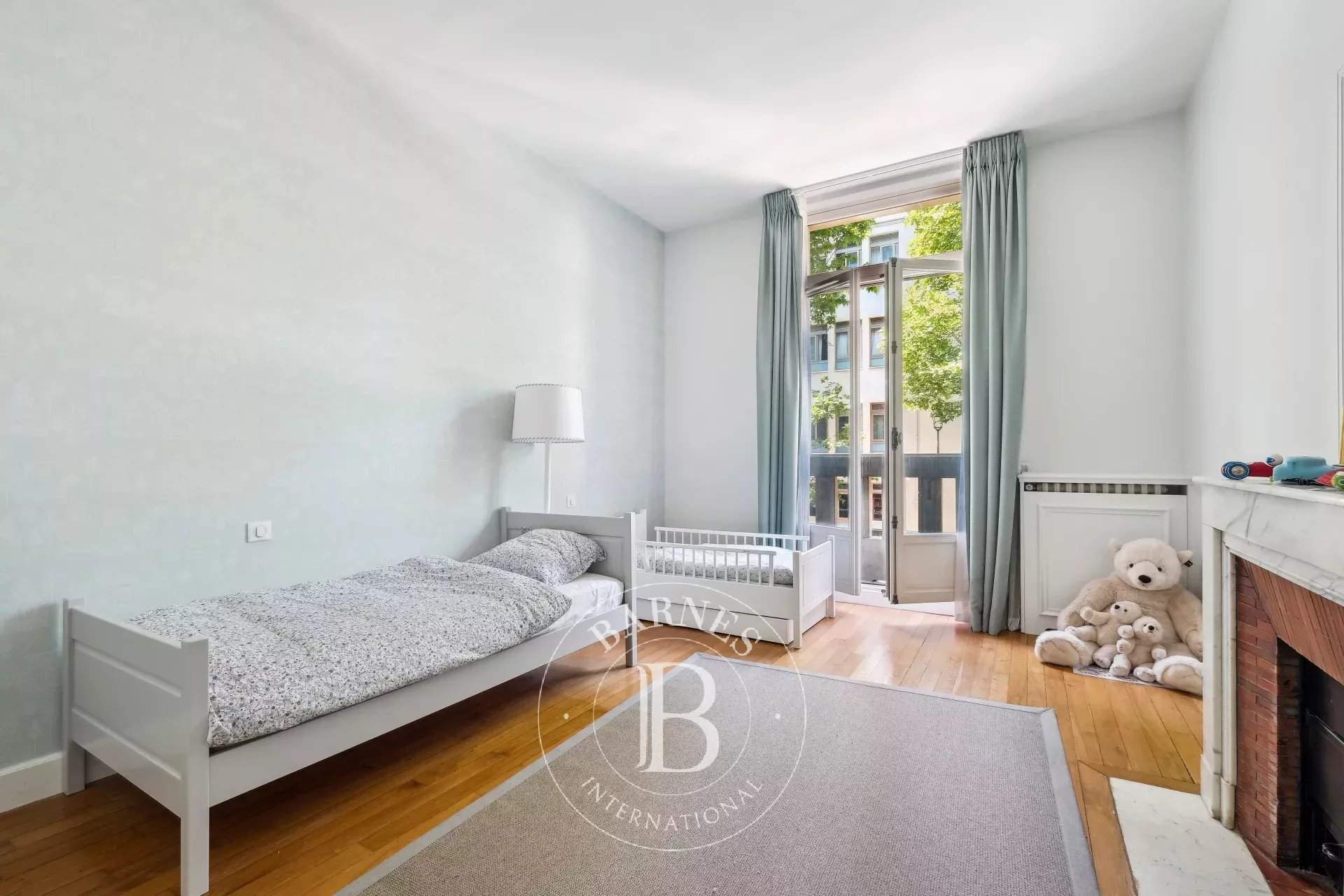 Neuilly-sur-Seine  - Appartement 8 Pi&egrave;ces 4 Chambres - picture 12