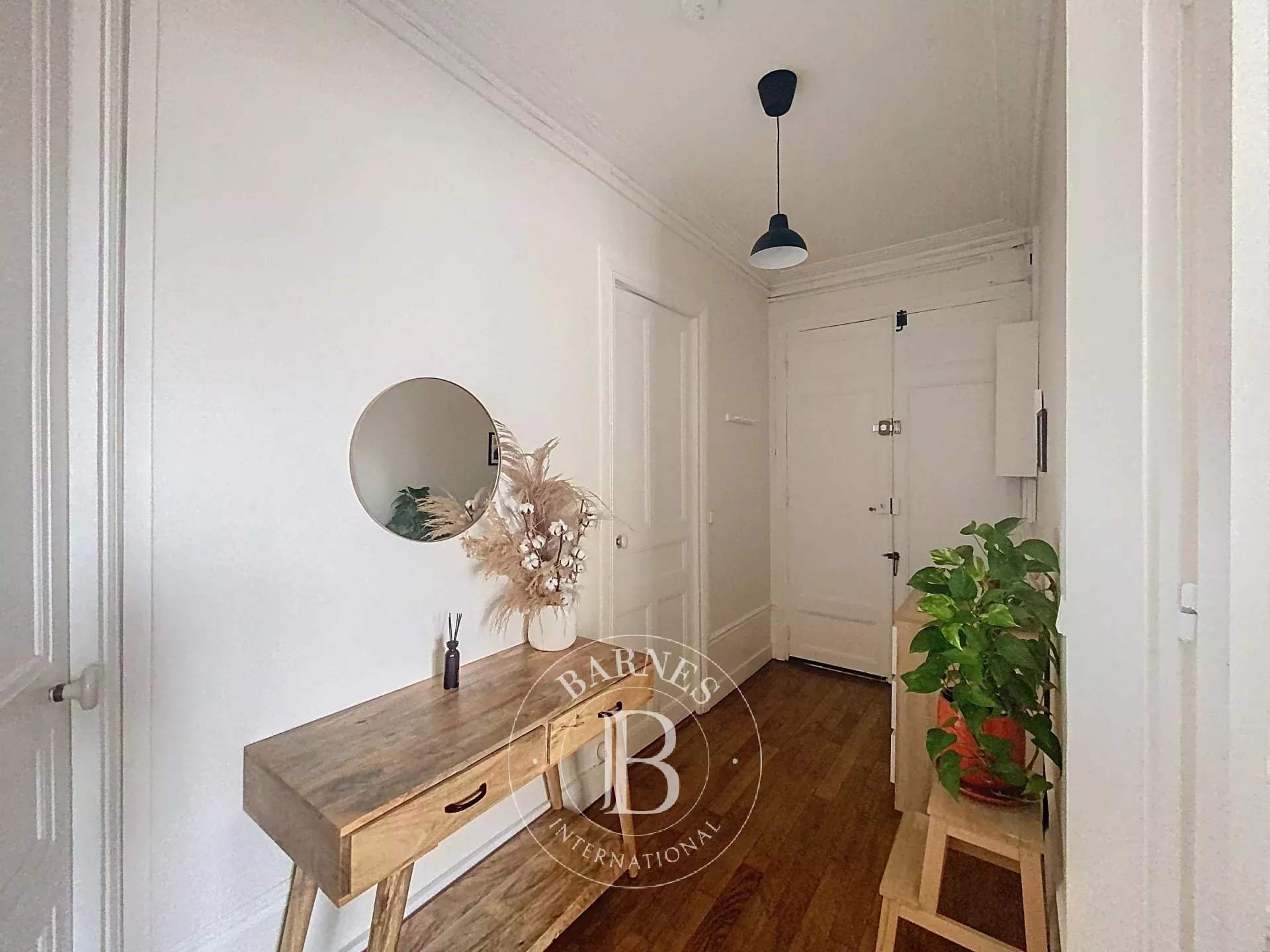 Asnières-sur-Seine  - Appartement 2 Pi&egrave;ces, 1 Chambre - picture 9