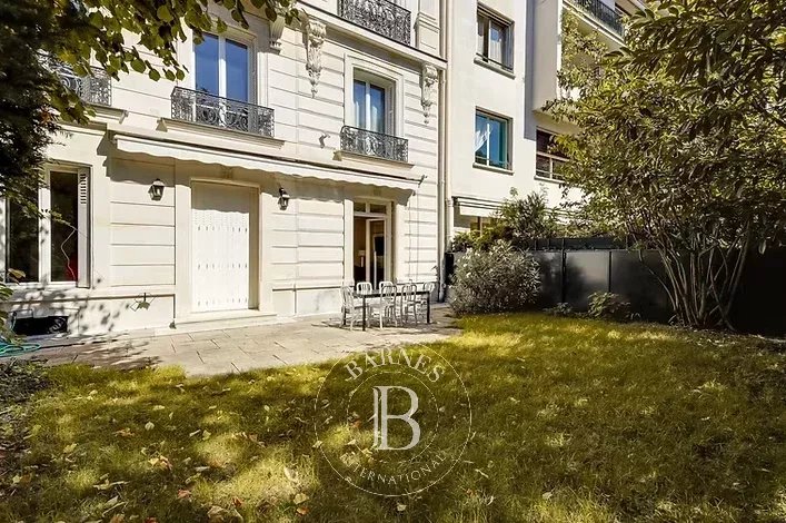 Neuilly-sur-Seine  - Appartement 4 Pièces 2 Chambres - picture 1