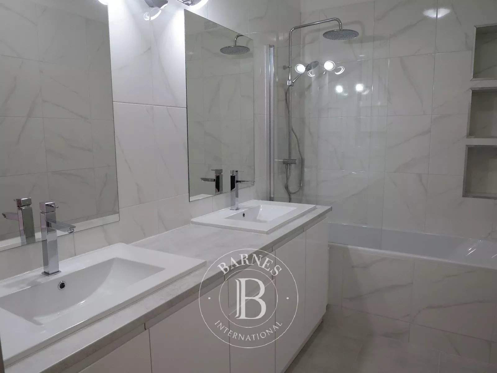 Neuilly-sur-Seine  - Appartement 6 Pi&egrave;ces 3 Chambres - picture 8