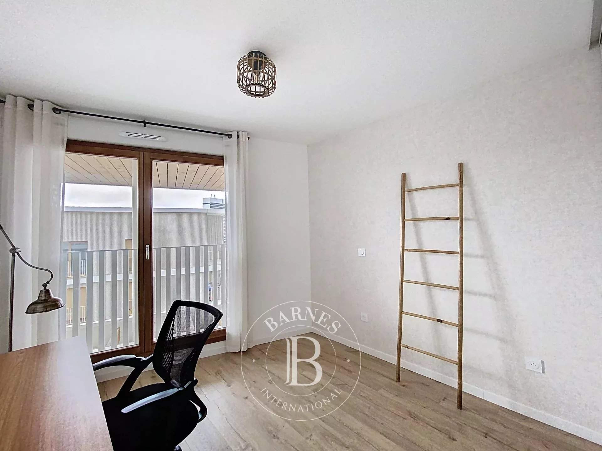 Nanterre  - Piso 4 Cuartos 3 Habitaciones - picture 7