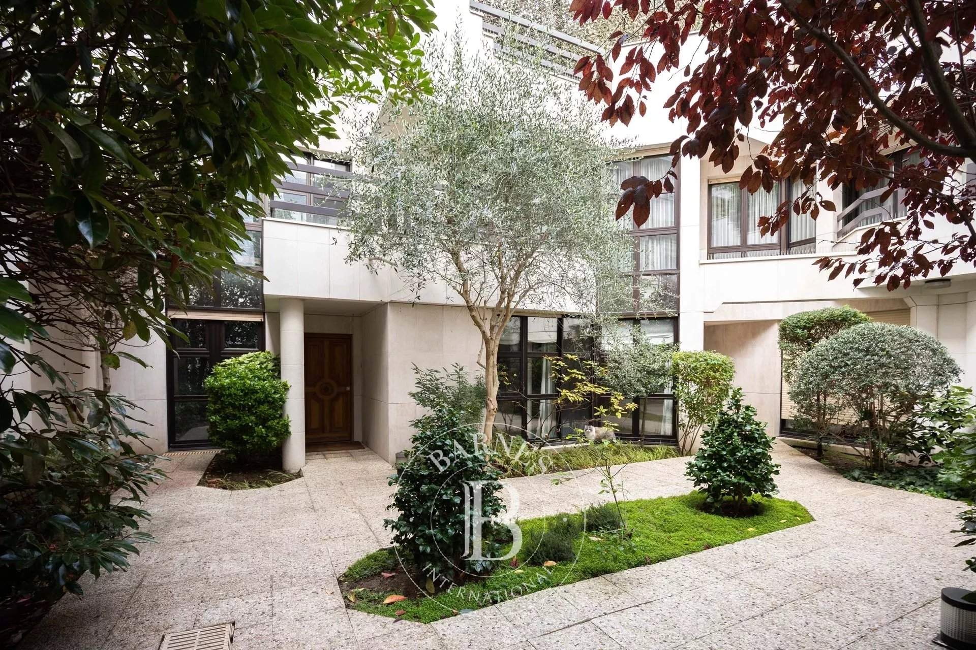 Neuilly-sur-Seine  - Appartement 6 Pièces 4 Chambres - picture 2
