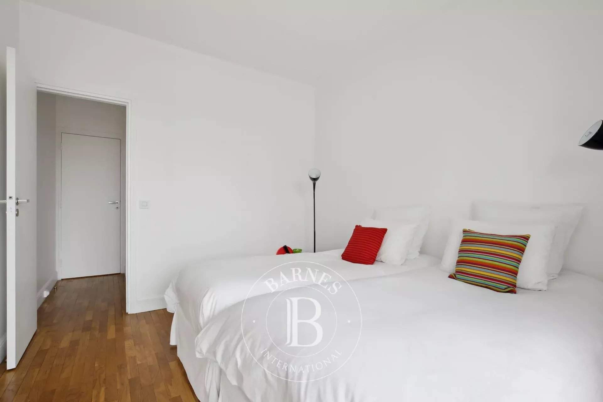 Neuilly-sur-Seine  - Apartment 3 Bedrooms - picture 12
