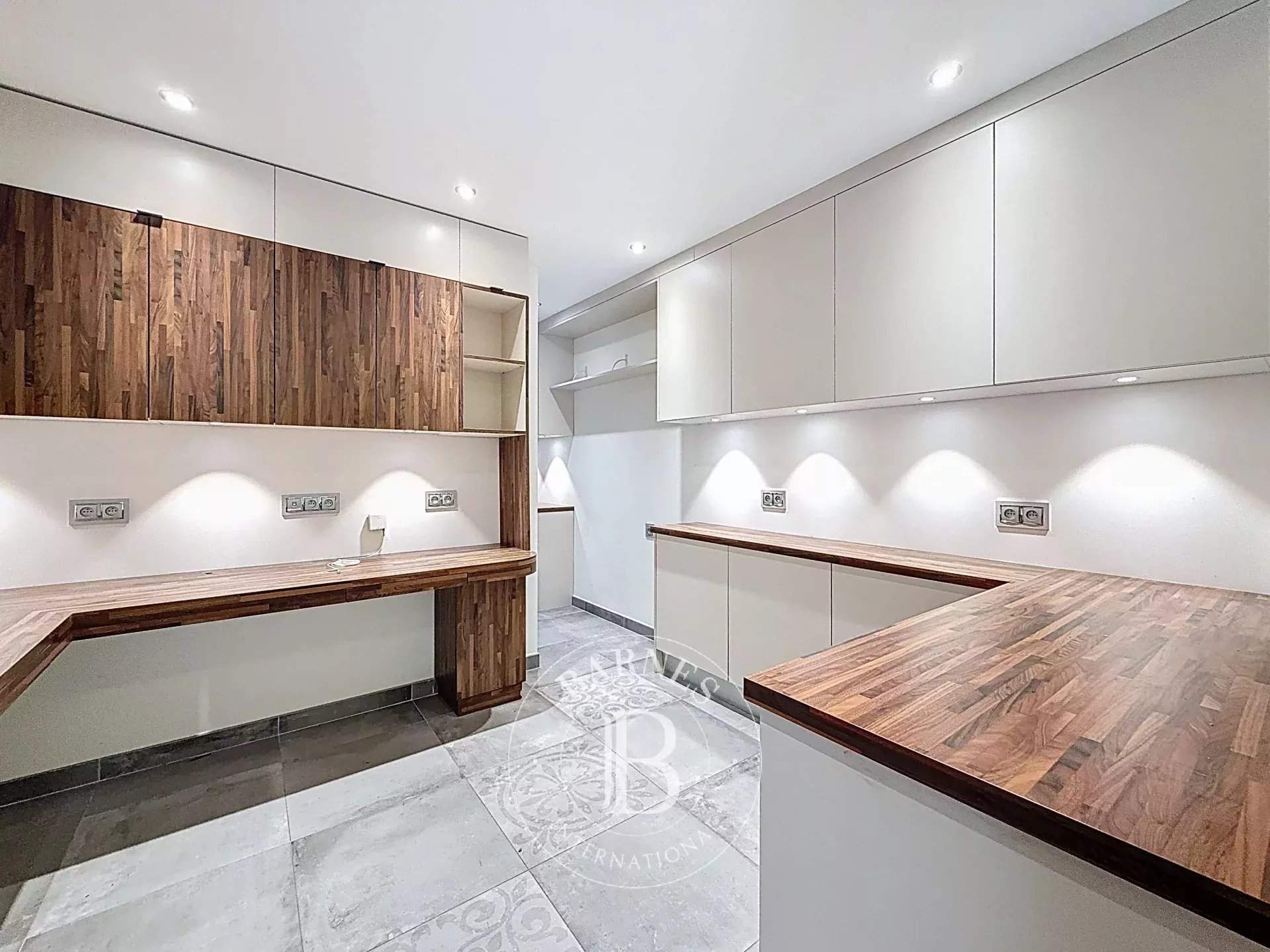 Neuilly-sur-Seine  - Apartment 6 Bedrooms - picture 8