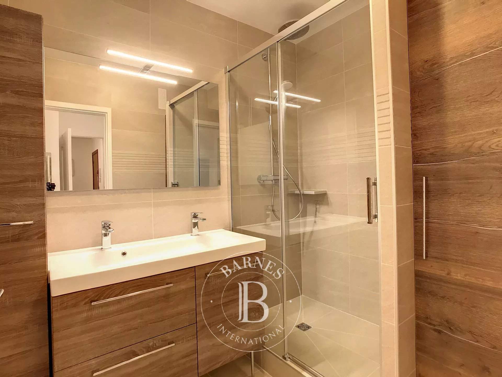 Neuilly-sur-Seine  - Piso 2 Cuartos, 1 Habitacion - picture 4