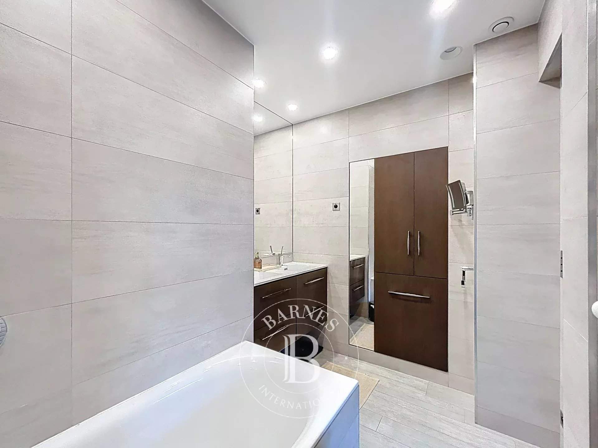 Neuilly-sur-Seine  - Piso 3 Cuartos 2 Habitaciones - picture 9