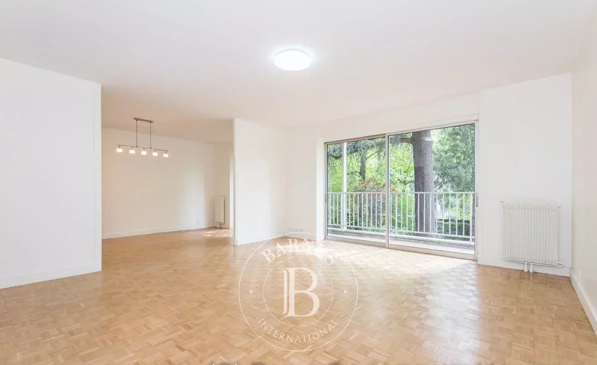 Neuilly-sur-Seine  - Apartment 3 Bedrooms - picture 1
