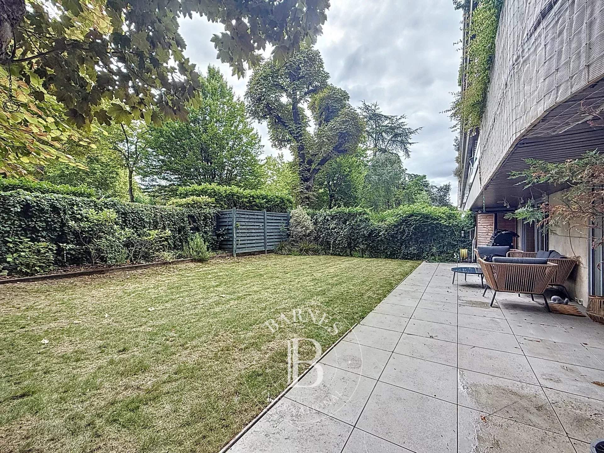 Neuilly-sur-Seine  - Appartement 5 Pièces 3 Chambres - picture 2