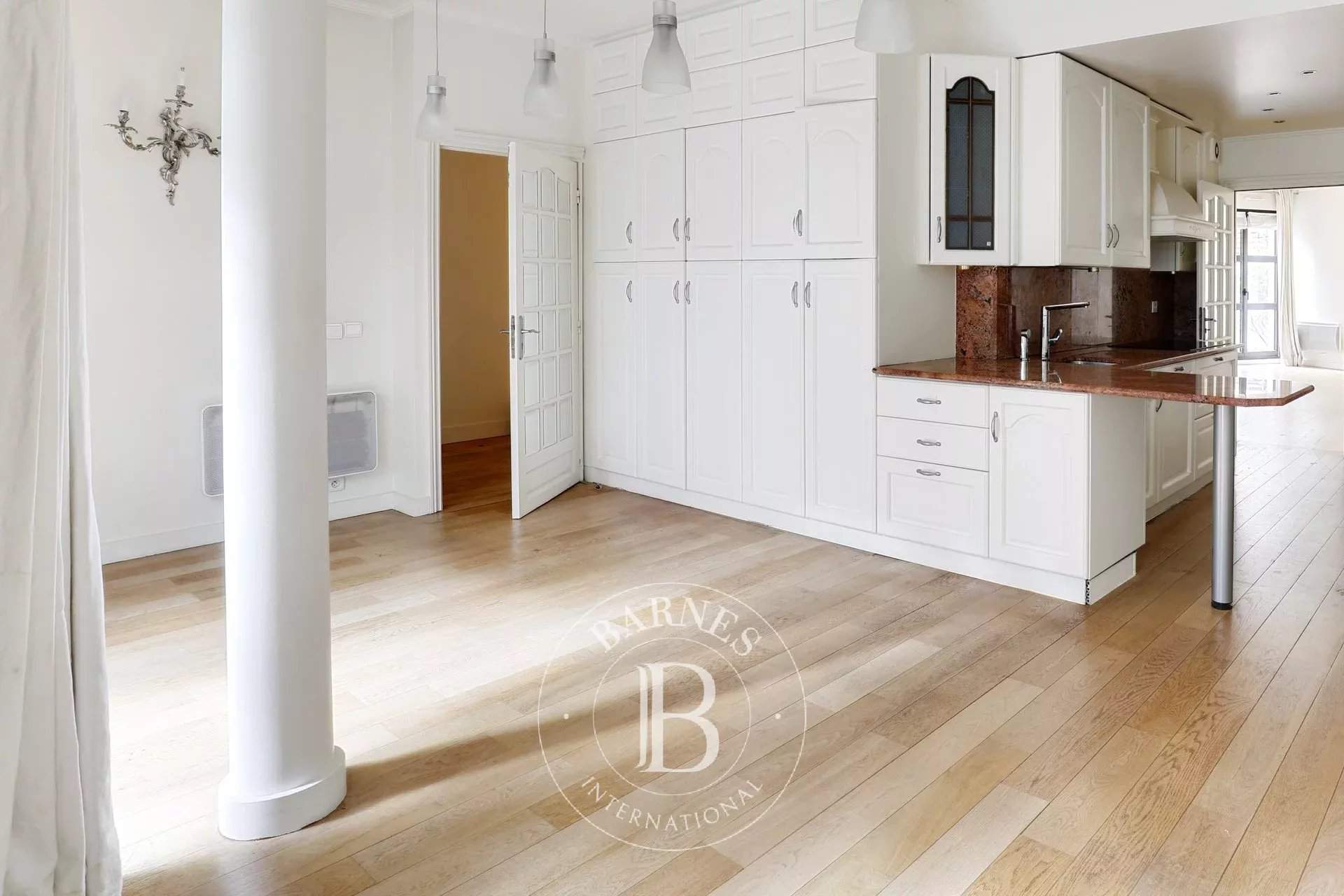 Neuilly-sur-Seine  - Appartement 6 Pièces 4 Chambres - picture 4