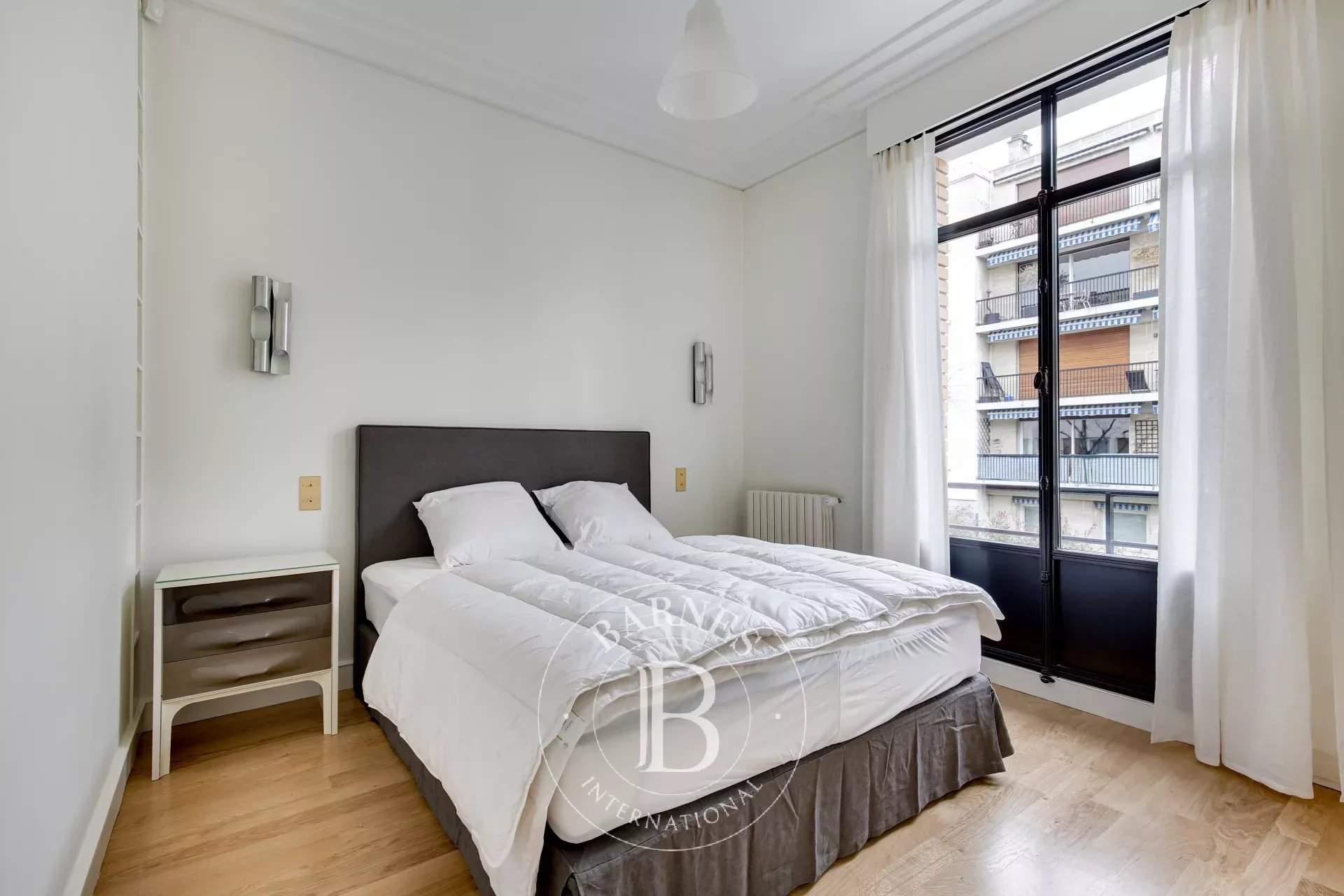 Neuilly-sur-Seine  - Maison 8 Pièces 5 Chambres - picture 12