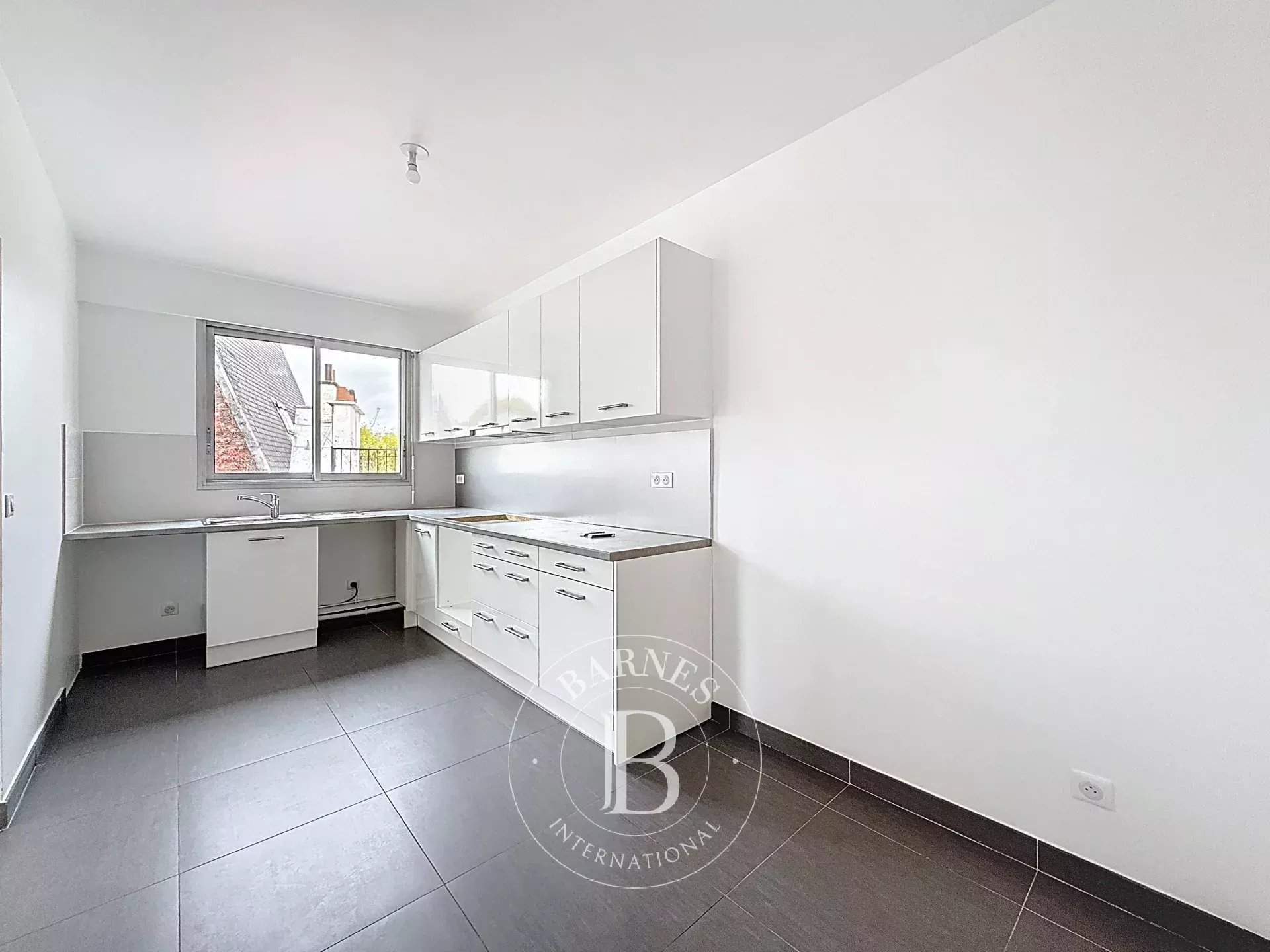 Neuilly-sur-Seine  - Apartment 3 Bedrooms - picture 5