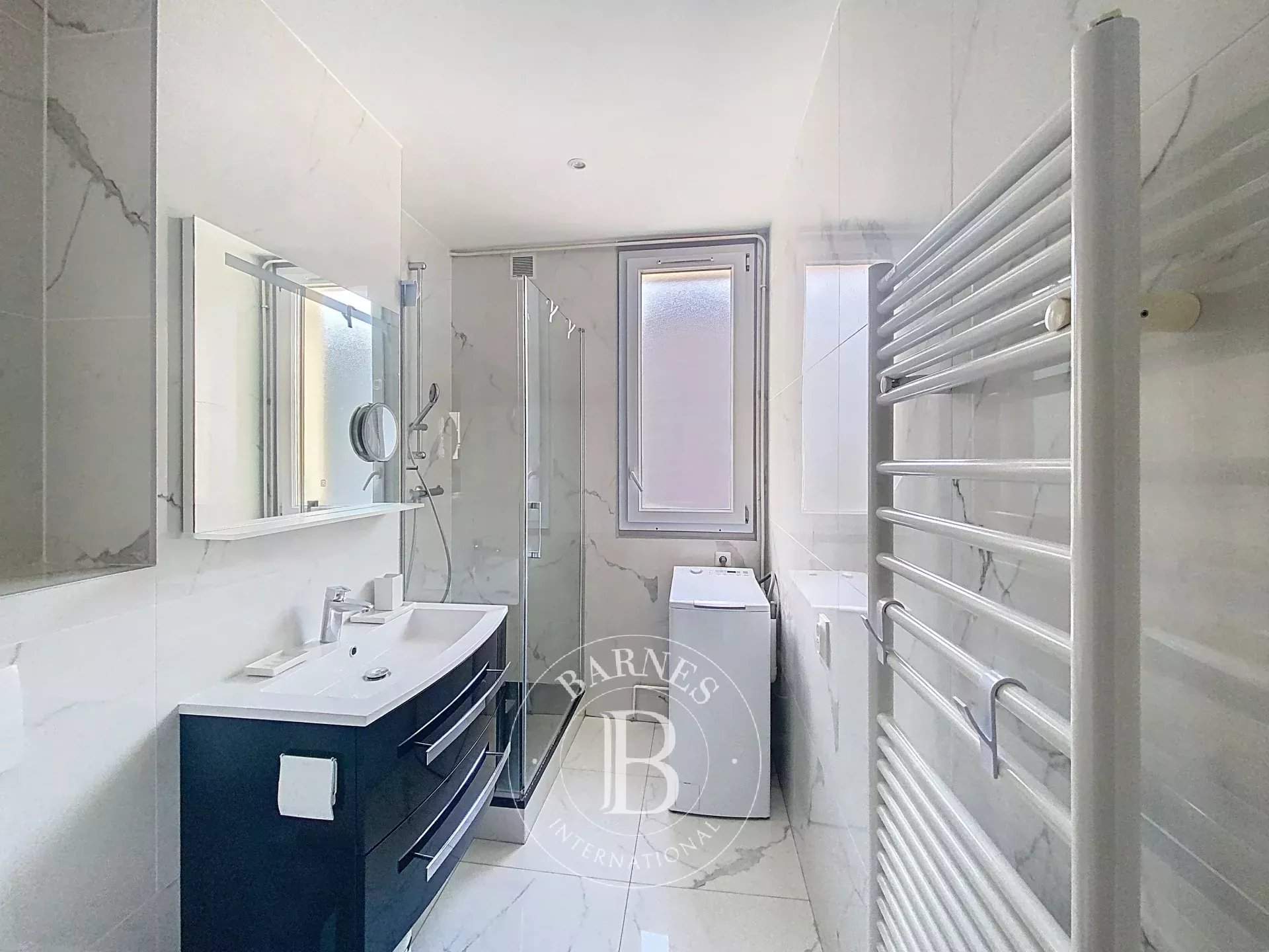 Courbevoie  - Appartement 3 Pièces 2 Chambres - picture 10