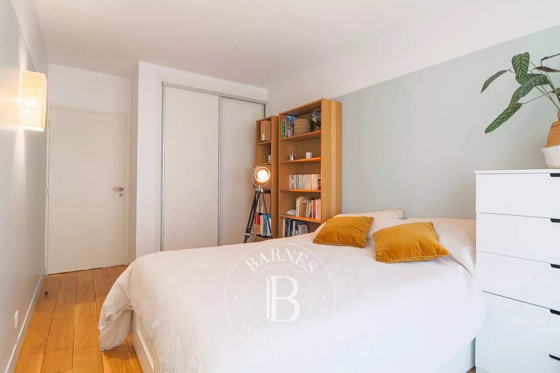 Neuilly-sur-Seine  - Apartment 3 Bedrooms - picture 12