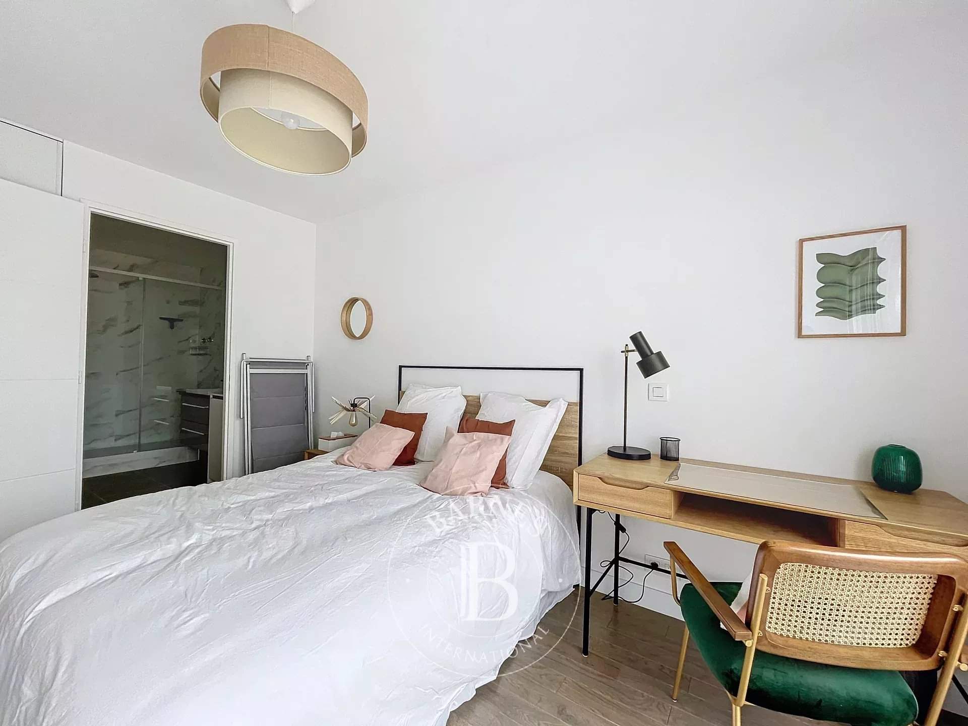 Courbevoie  - Appartement 2 Pi&egrave;ces, 1 Chambre - picture 5