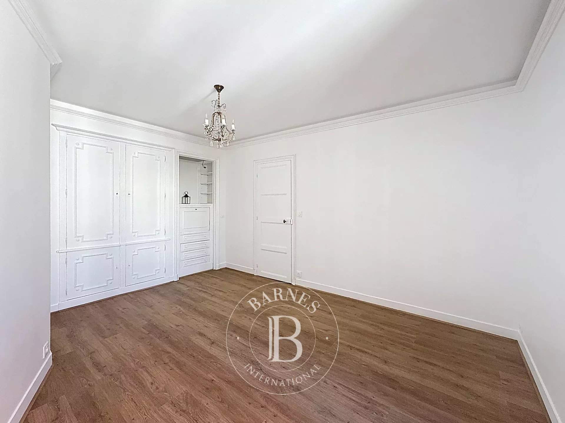 Neuilly-sur-Seine  - Appartement 4 Pièces 3 Chambres - picture 6