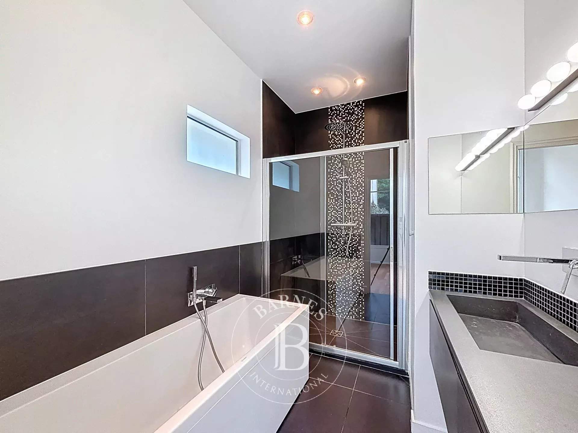 Neuilly-sur-Seine  - Appartement 6 Pi&egrave;ces 3 Chambres - picture 20