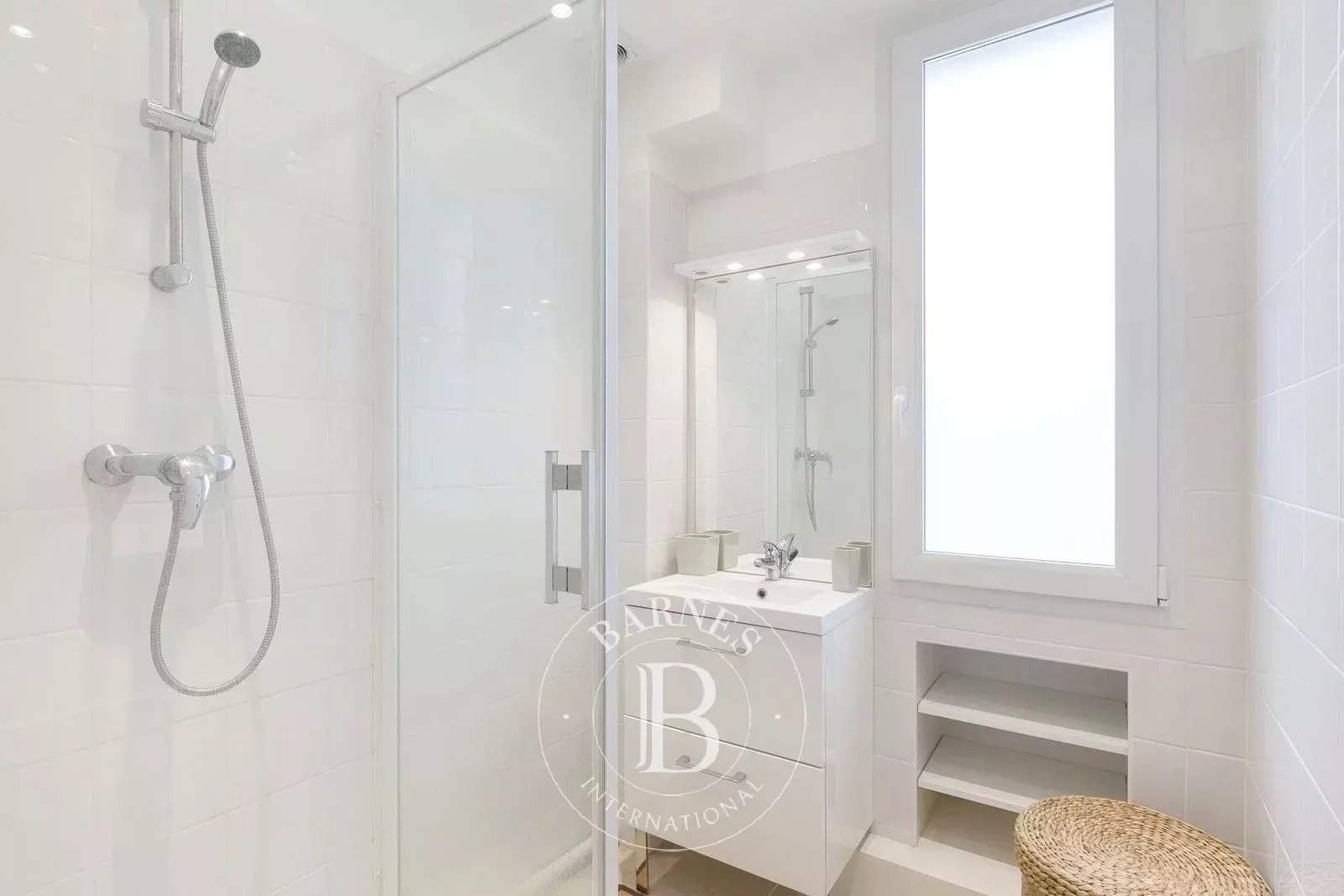 Neuilly-sur-Seine  - Apartment  - picture 2