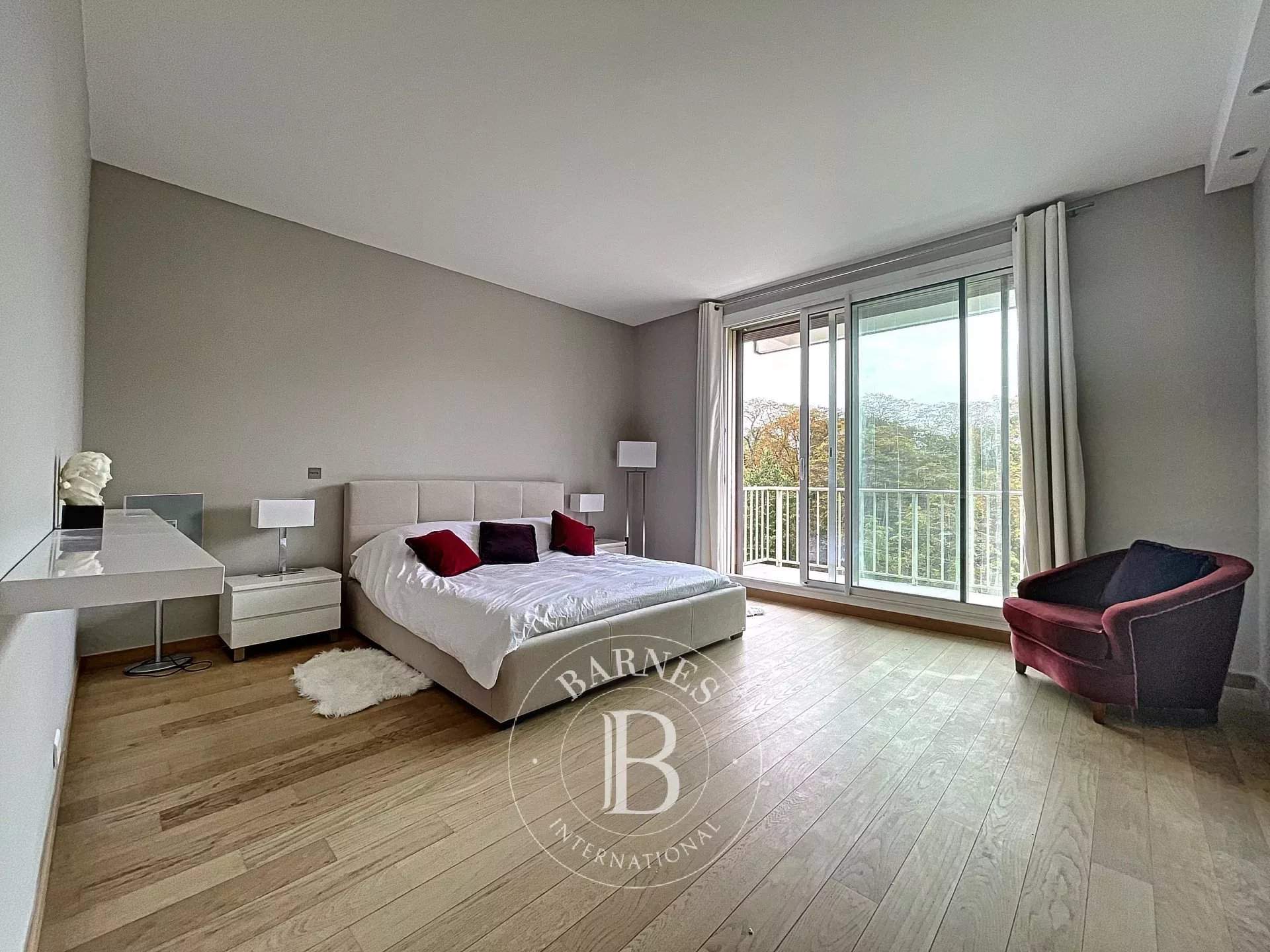 Neuilly-sur-Seine  - Apartment 5 Bedrooms - picture 7