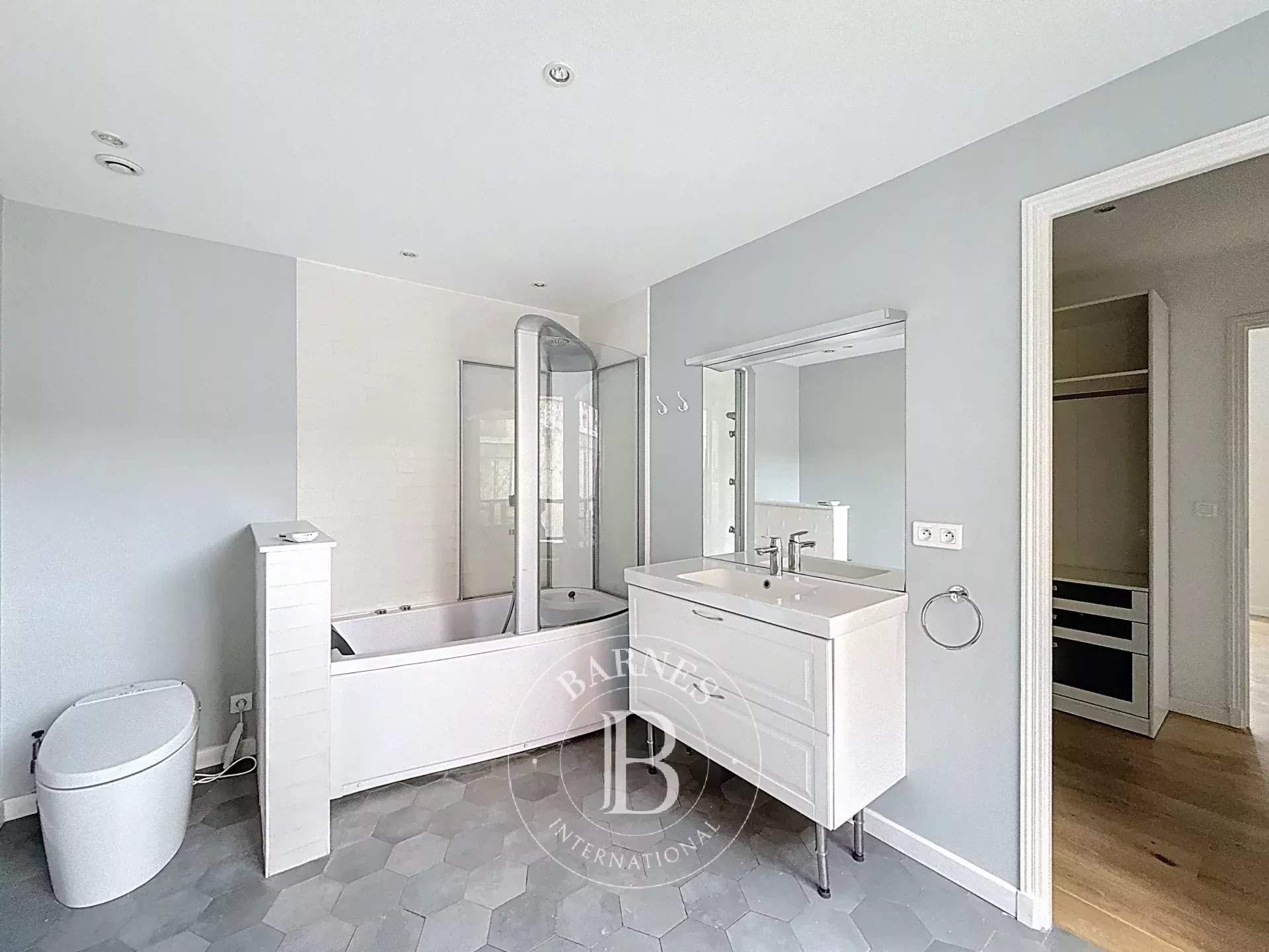 Neuilly-sur-Seine  - Appartement 6 Pi&egrave;ces 5 Chambres - picture 18