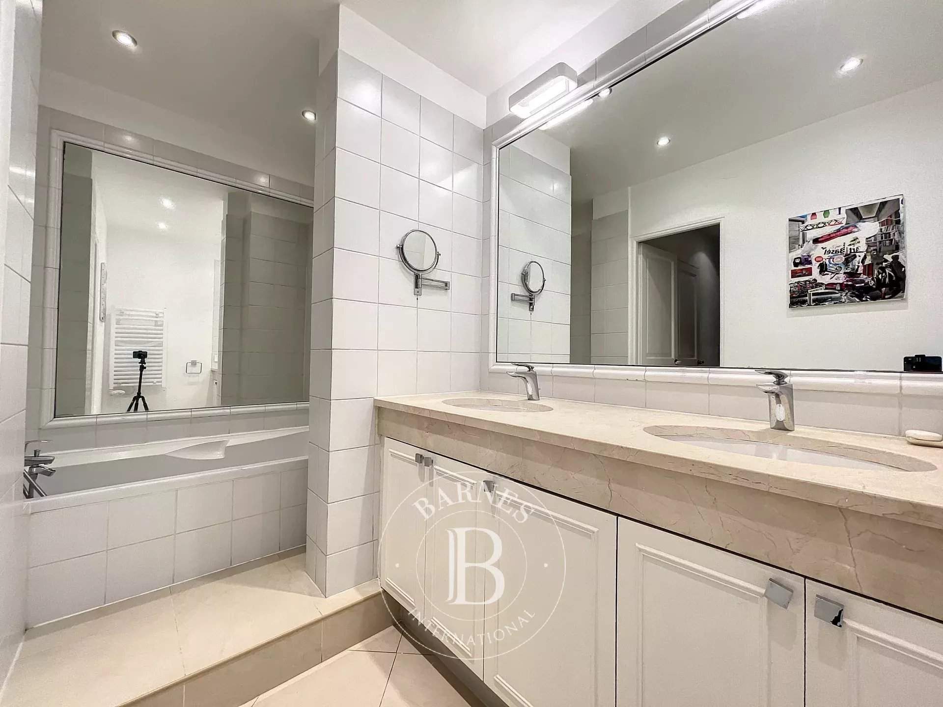 Neuilly-sur-Seine  - Appartement 3 Pièces 2 Chambres - picture 11
