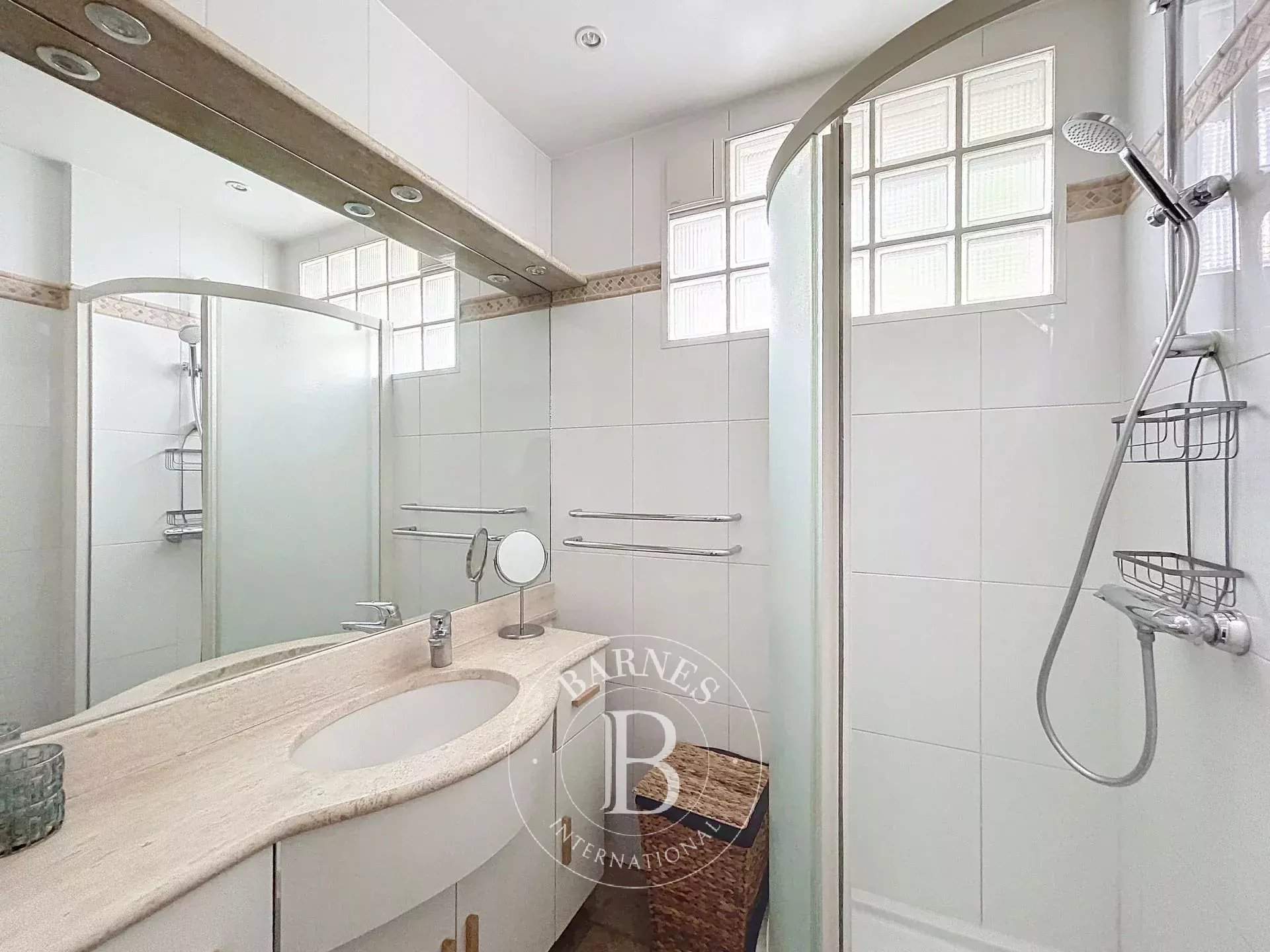 Neuilly-sur-Seine  - Appartement 1 Pièce - picture 9