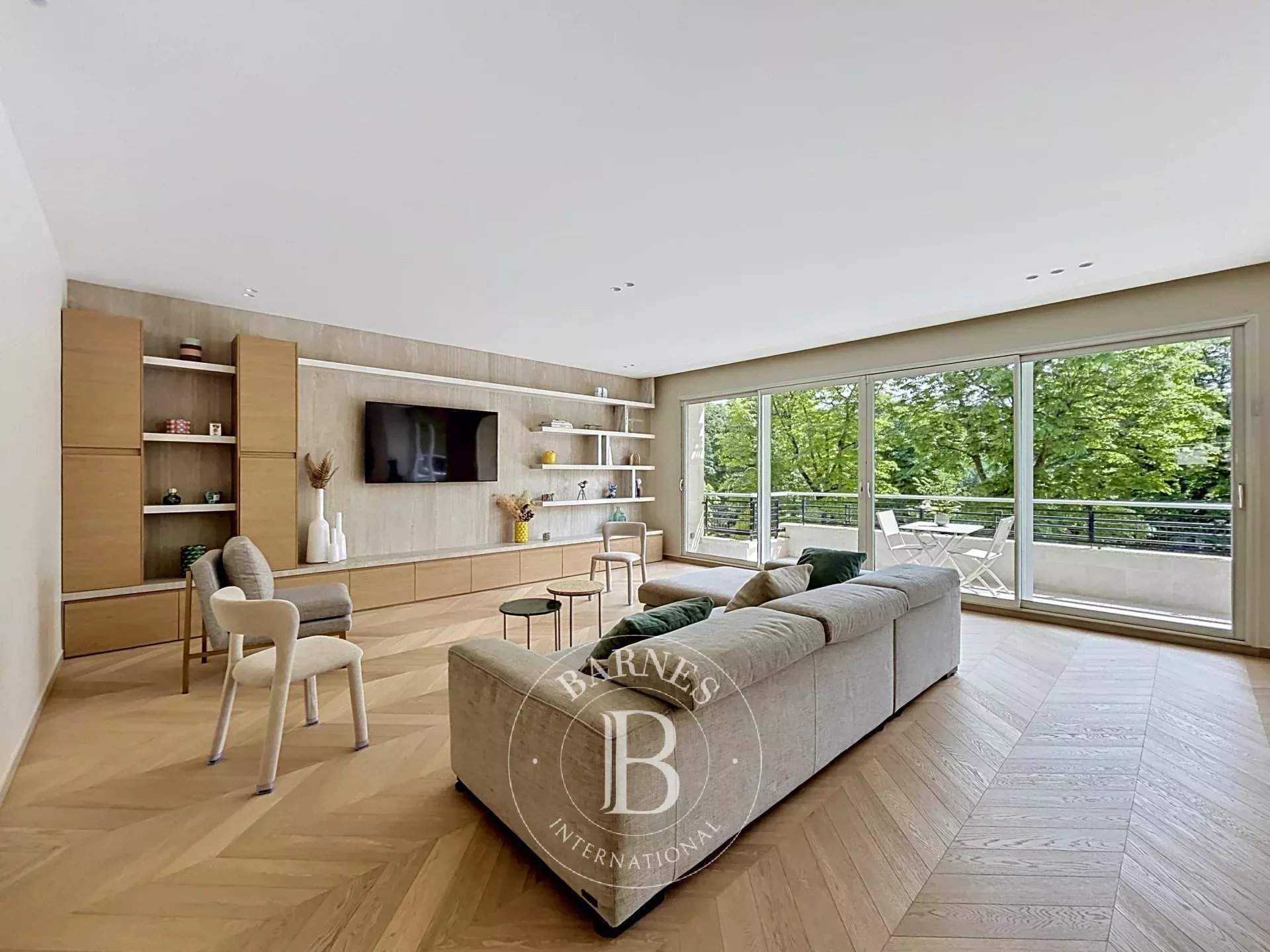 Neuilly-sur-Seine  - Appartement 5 Pi&egrave;ces 3 Chambres - picture 2