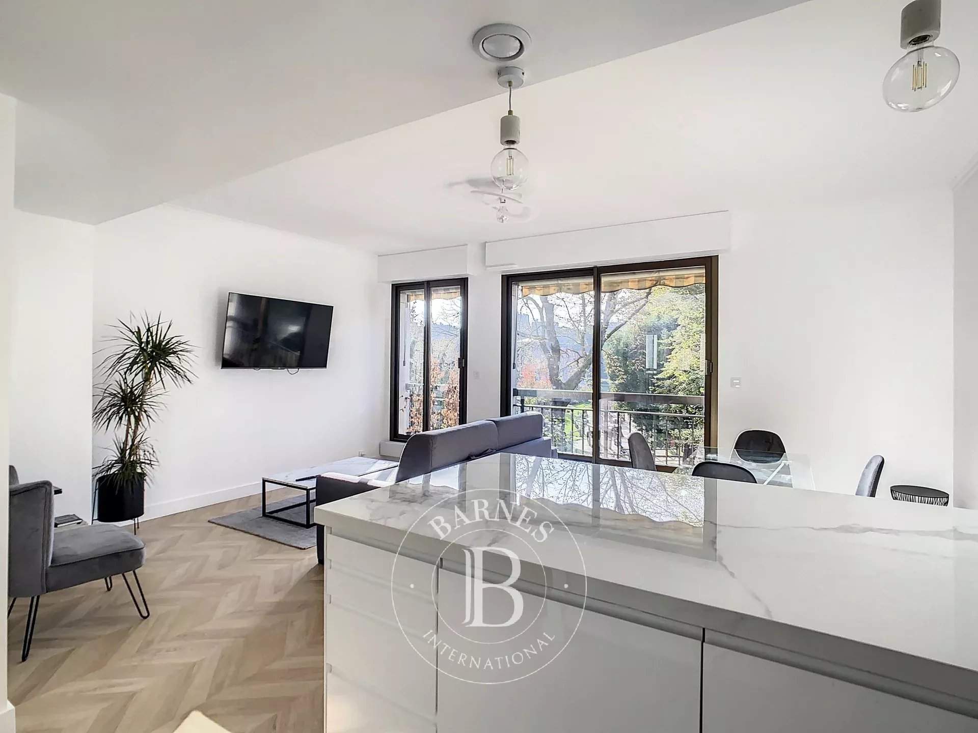 Neuilly-sur-Seine  - Appartement 2 Pi&egrave;ces, 1 Chambre - picture 5