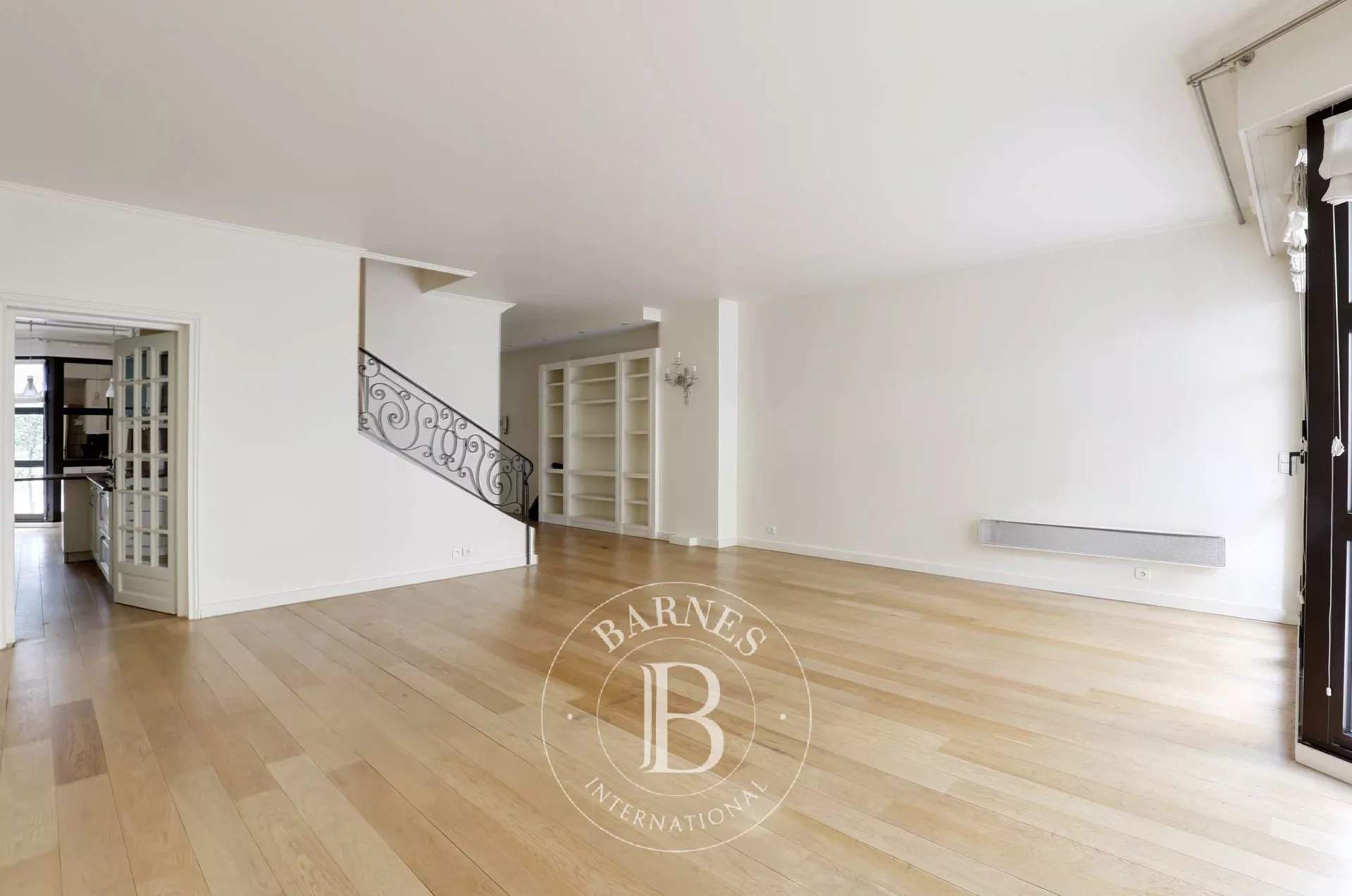 Neuilly-sur-Seine  - Appartement 6 Pièces 4 Chambres - picture 1