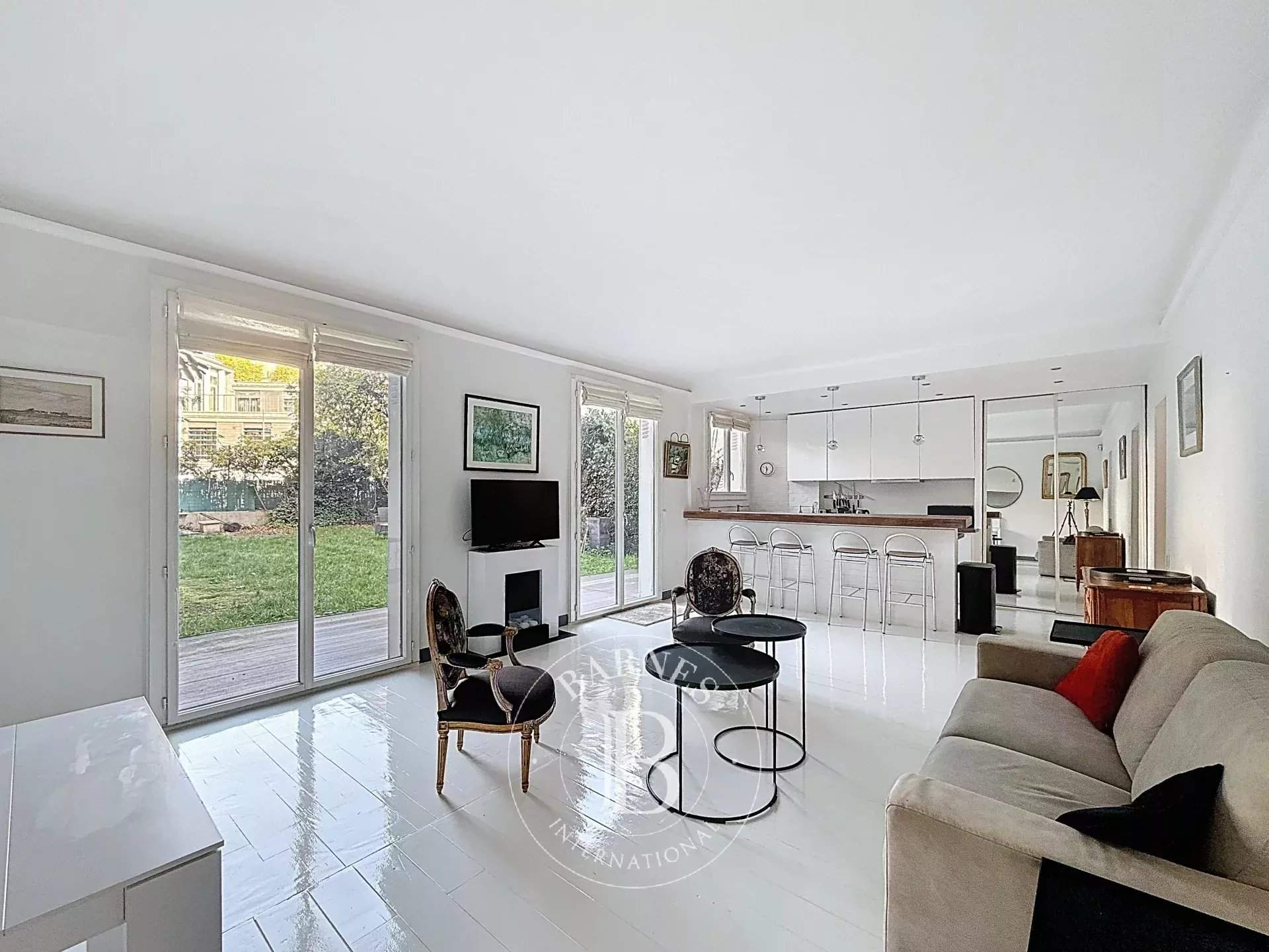 Neuilly-sur-Seine  - Piso 3 Cuartos 2 Habitaciones - picture 2