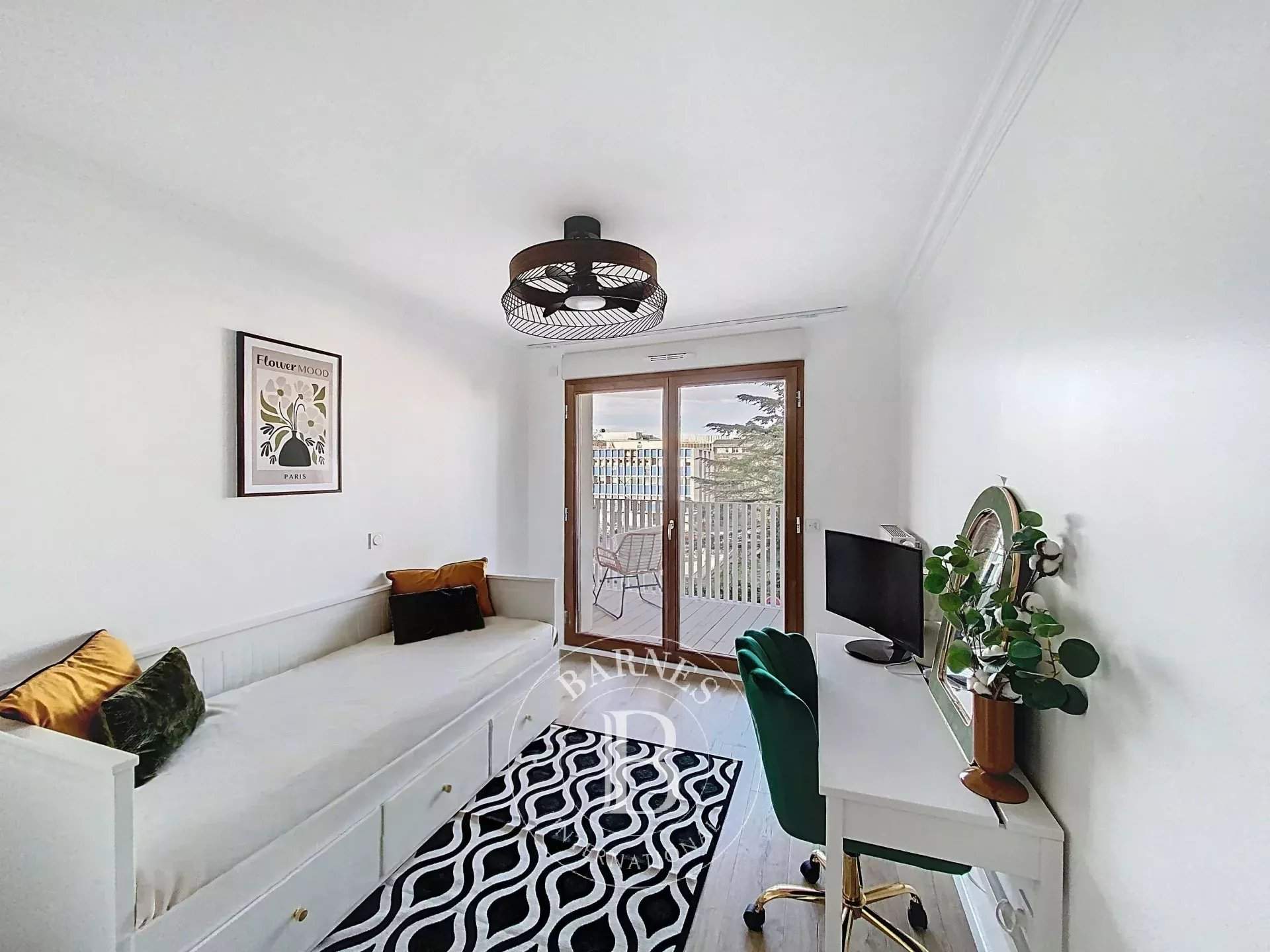 Courbevoie  - Appartement 3 Pi&egrave;ces 2 Chambres - picture 5