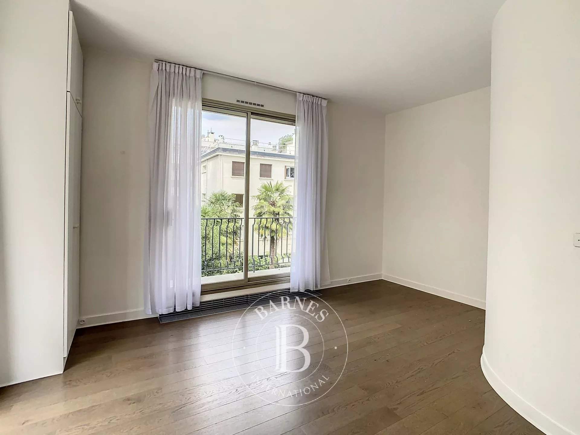Neuilly-sur-Seine  - Apartment 4 Bedrooms - picture 6