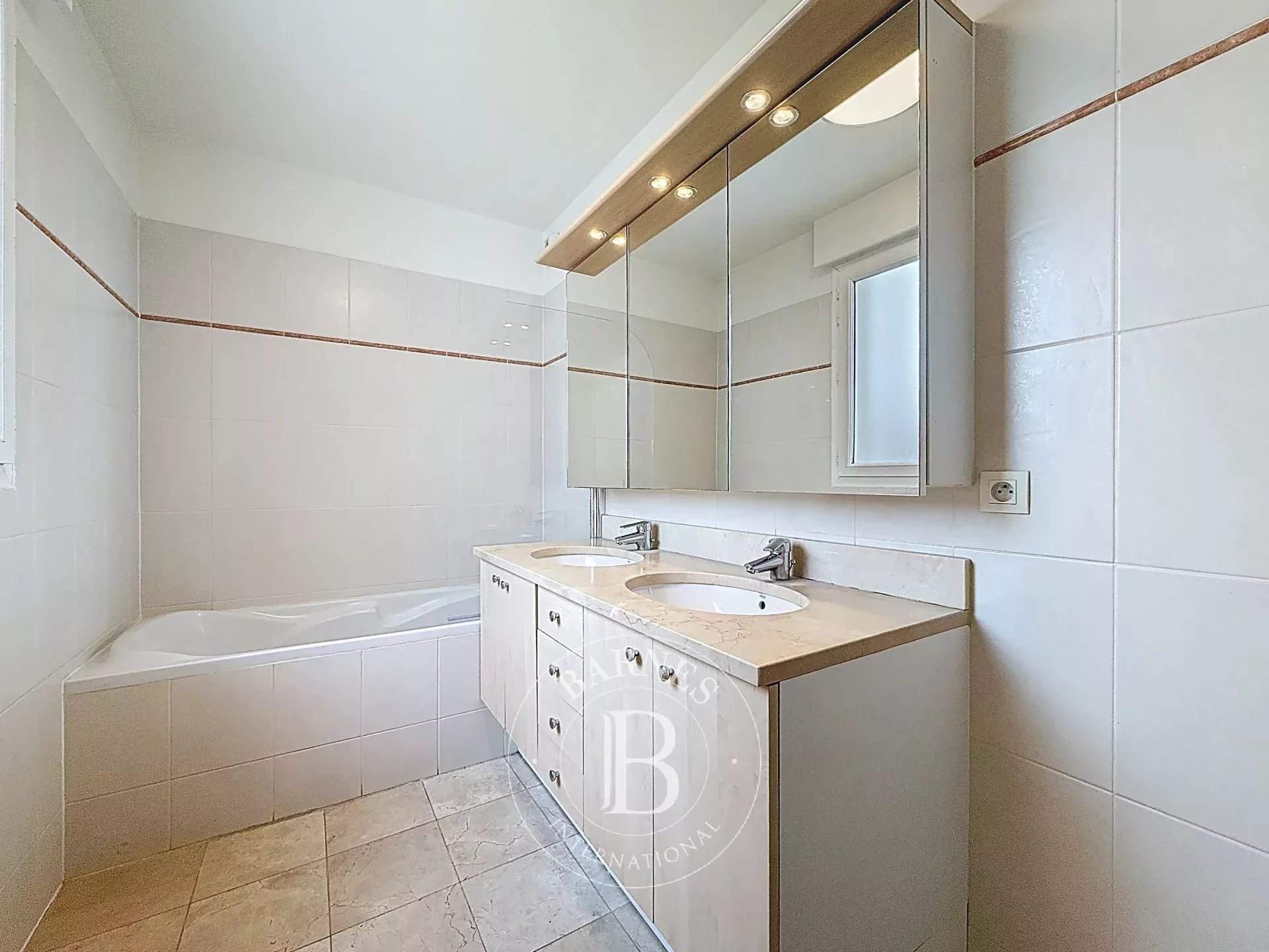 Levallois-Perret  - House 3 Bedrooms - picture 11
