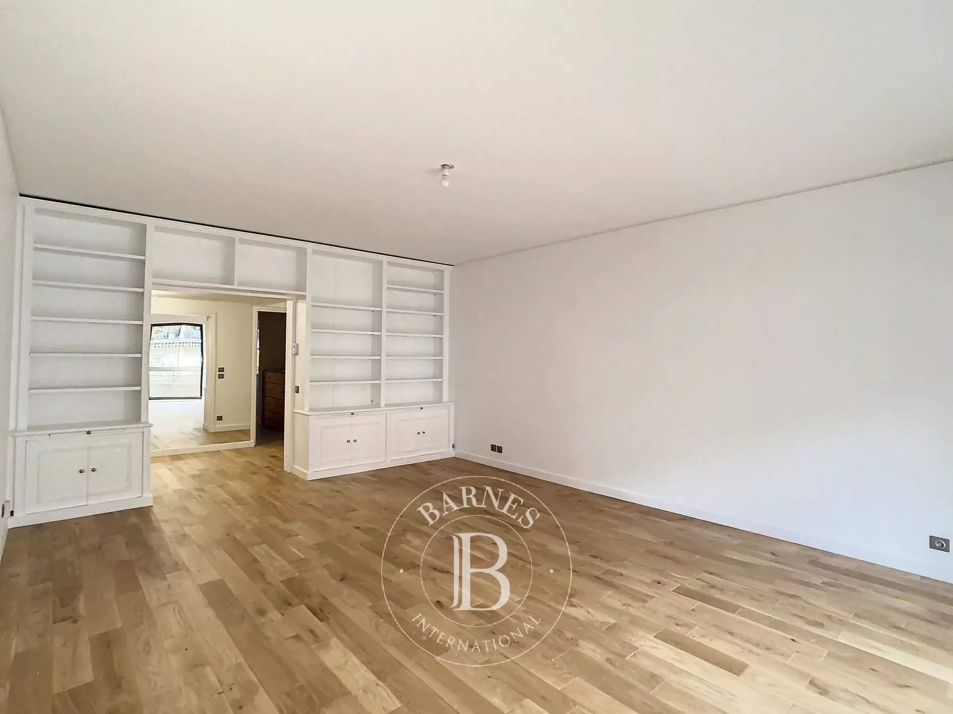 Neuilly-sur-Seine  - Appartement 3 Pi&egrave;ces 2 Chambres - picture 4