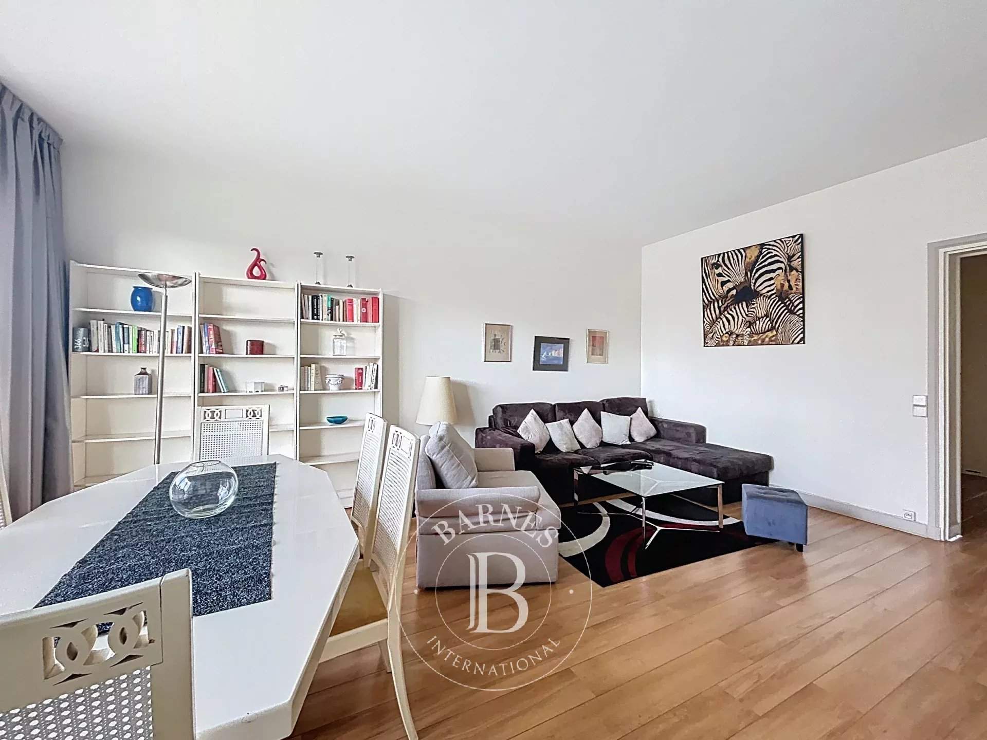 Neuilly-sur-Seine  - Piso 2 Cuartos, 1 Habitacion - picture 3