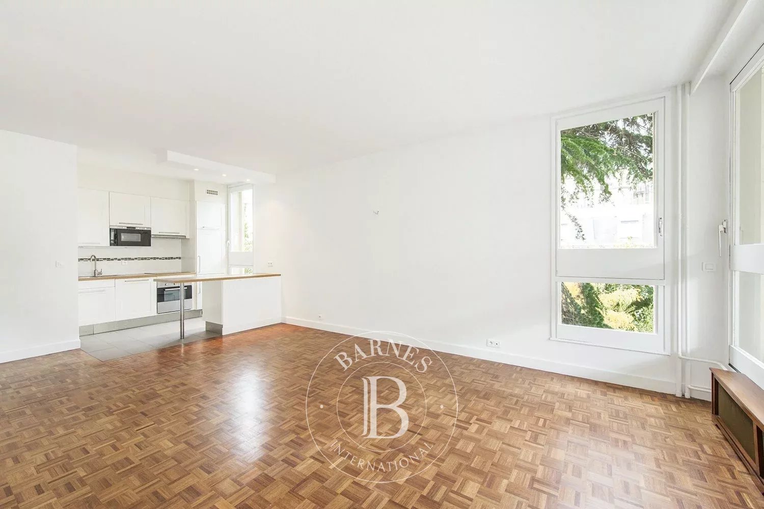 Neuilly-sur-Seine  - Piso 2 Cuartos, 1 Habitacion - picture 1