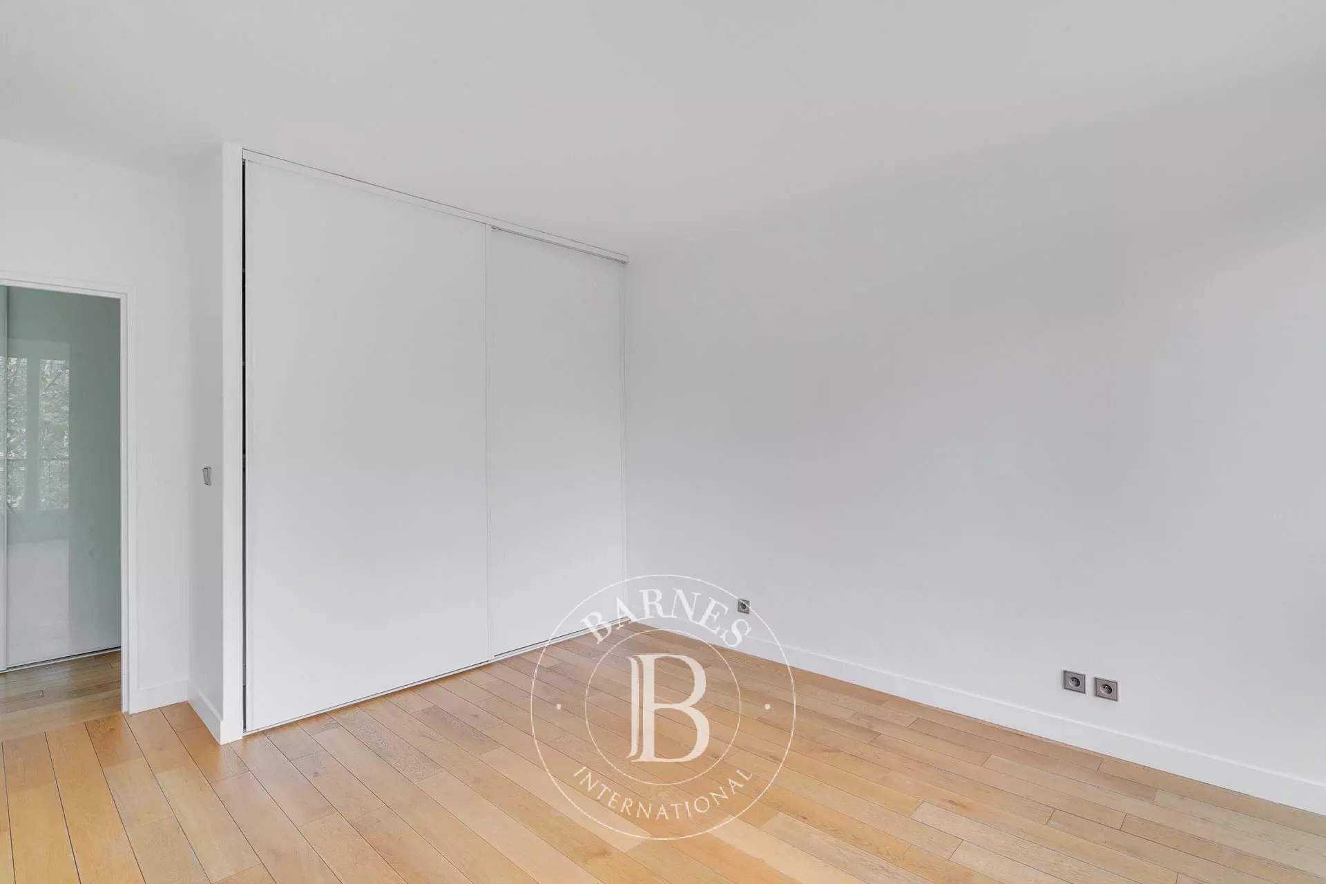 Neuilly-sur-Seine  - Apartment 3 Bedrooms - picture 12
