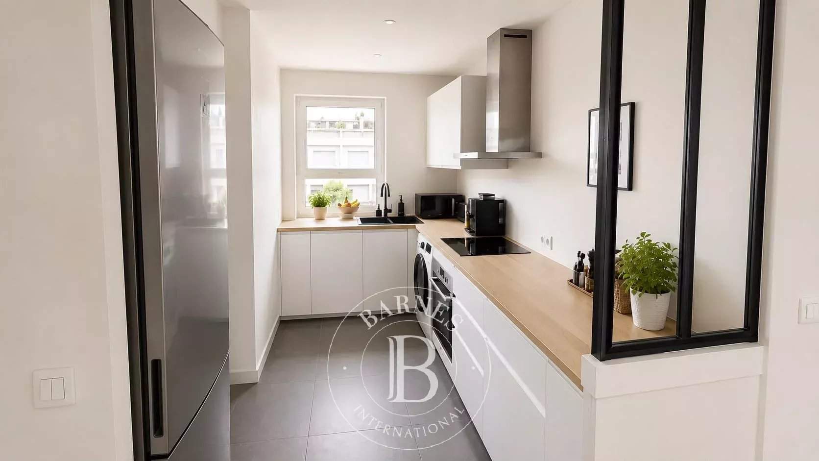 Neuilly-sur-Seine  - Appartement 4 Pi&egrave;ces 2 Chambres - picture 3