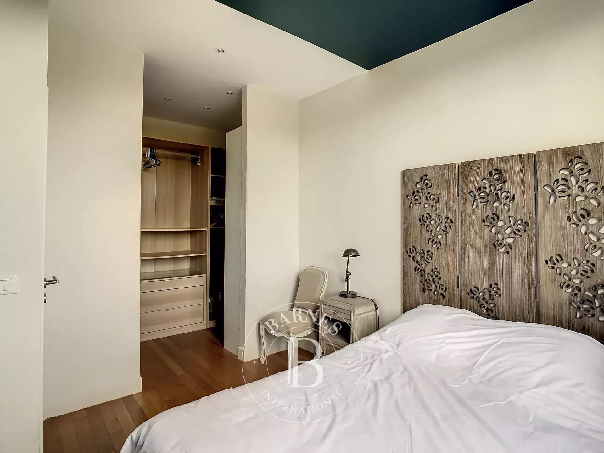 Neuilly-sur-Seine  - Apartment 2 Bedrooms - picture 3