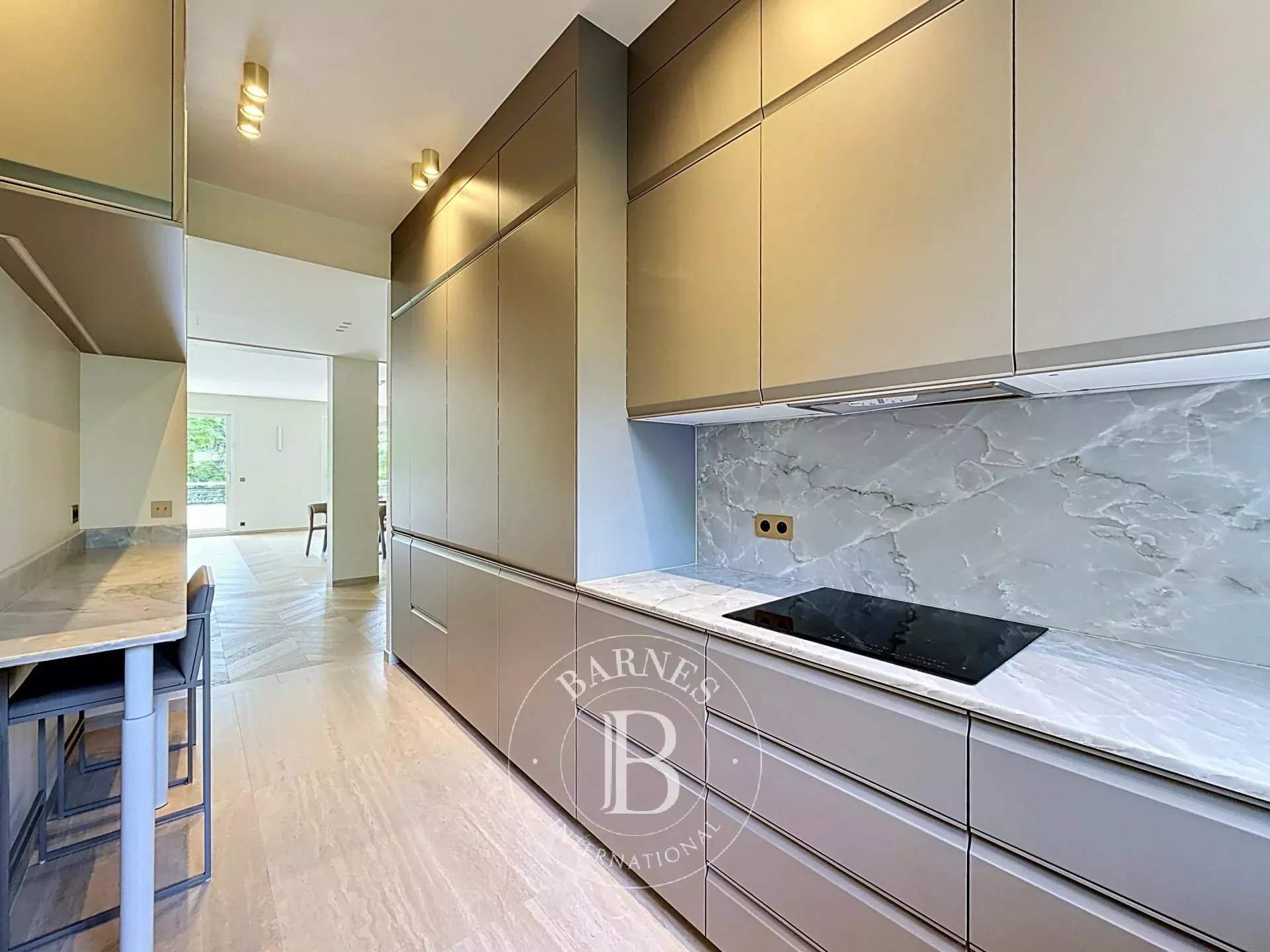 Neuilly-sur-Seine  - Appartement 5 Pi&egrave;ces 3 Chambres - picture 9