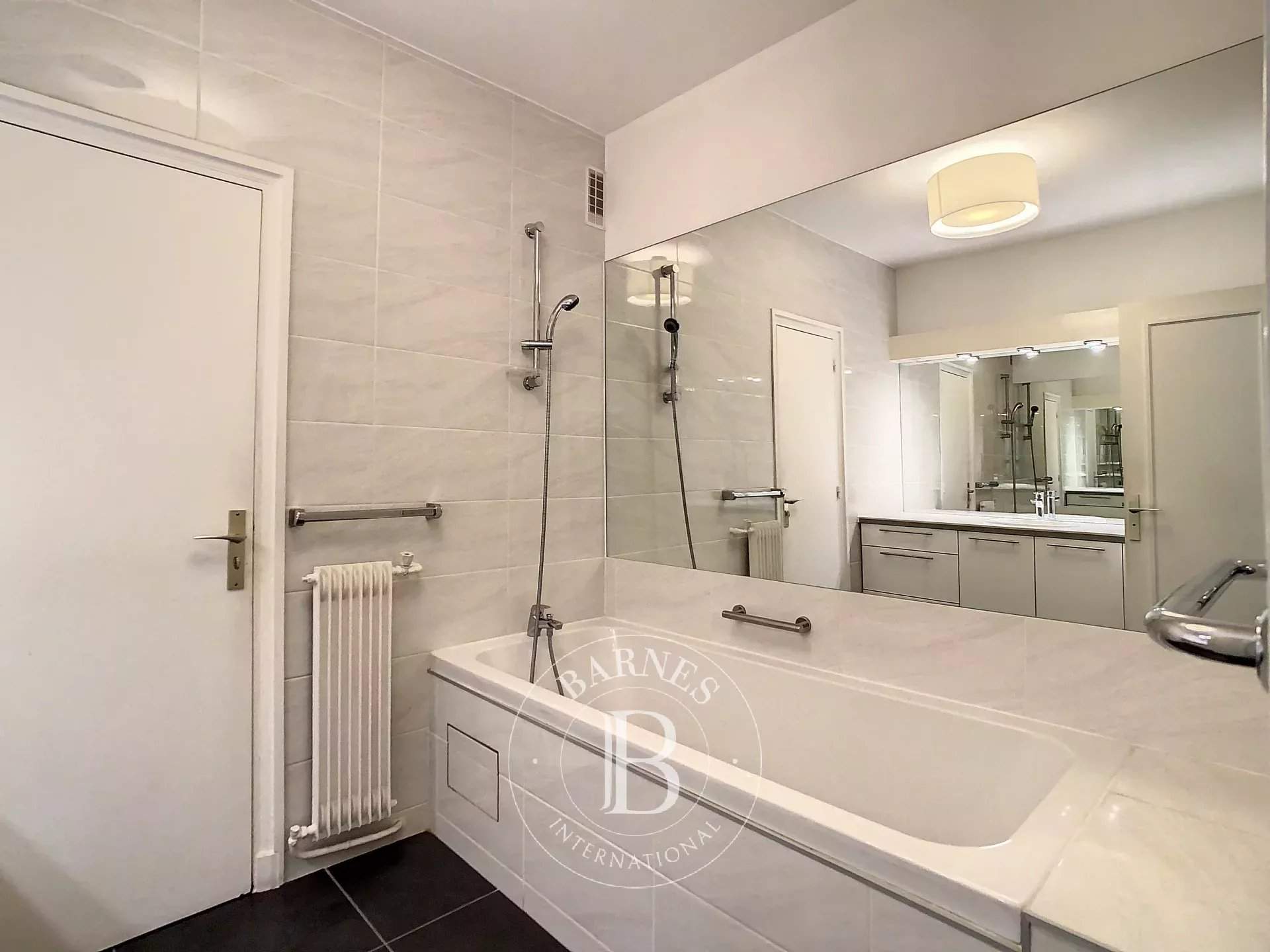 Neuilly-sur-Seine  - Apartment 3 Bedrooms - picture 7