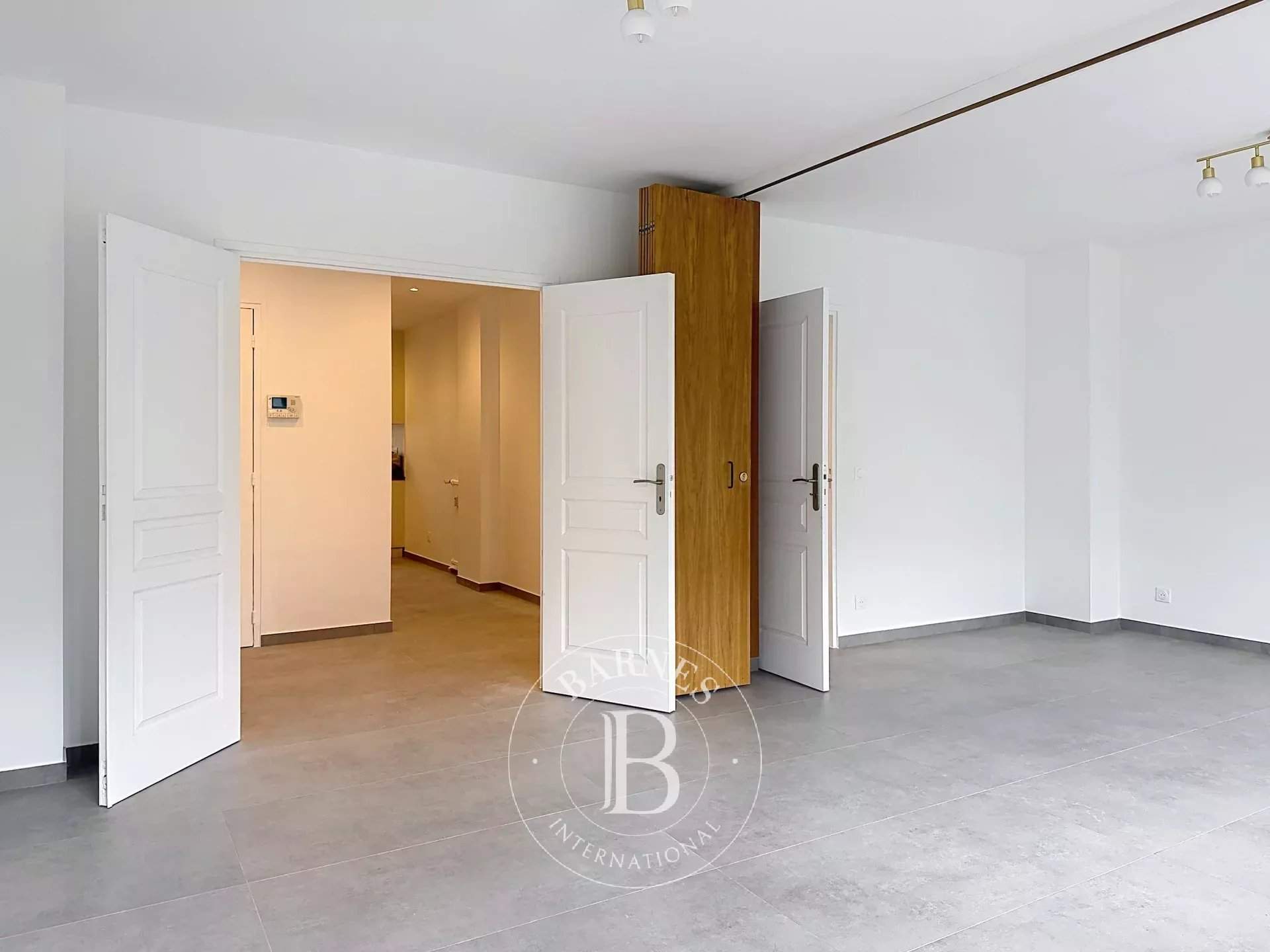 Neuilly-sur-Seine  - Appartement 3 Pi&egrave;ces, 1 Chambre - picture 9