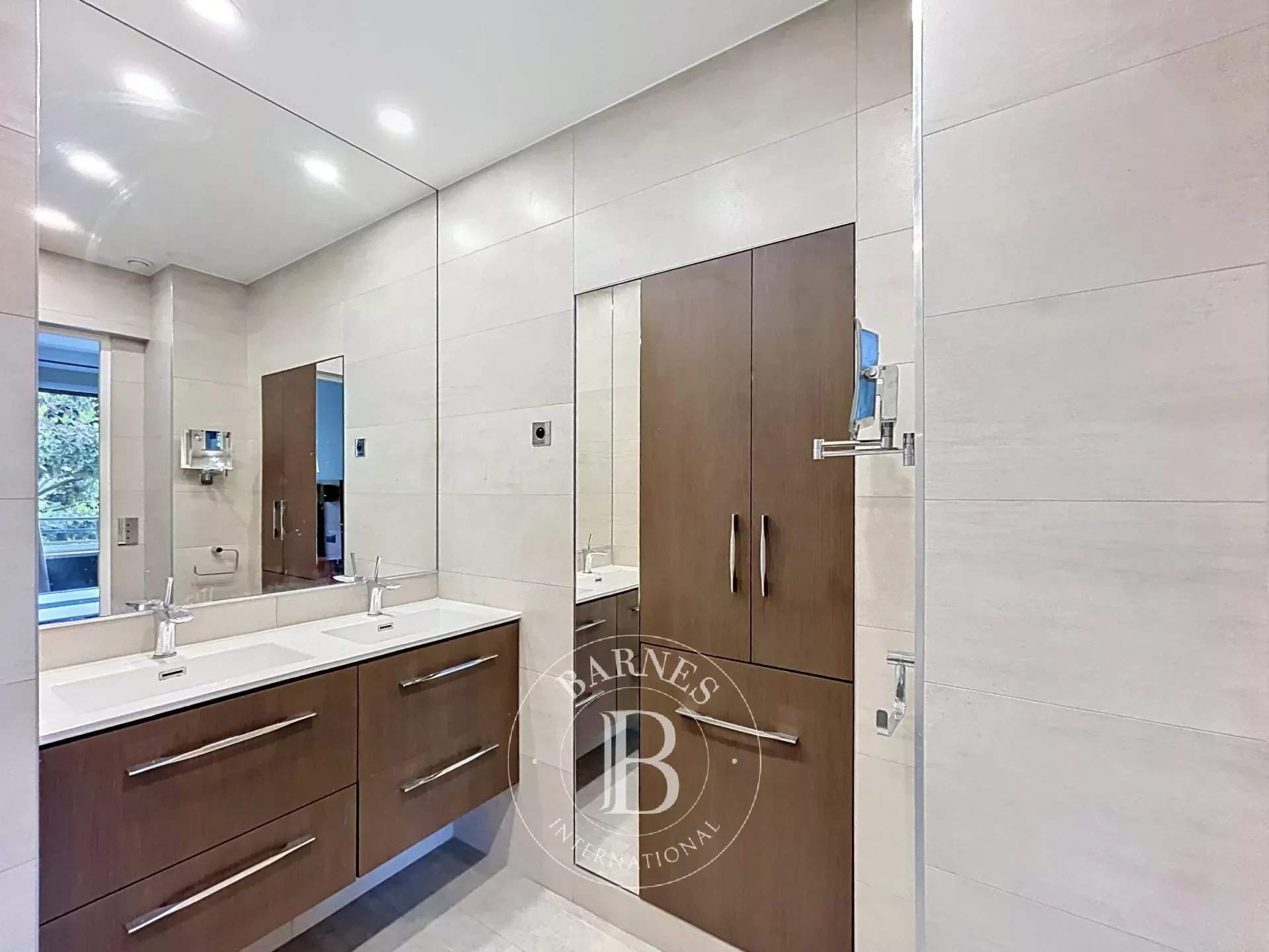 Neuilly-sur-Seine  - Appartement 3 Pi&egrave;ces 2 Chambres - picture 8