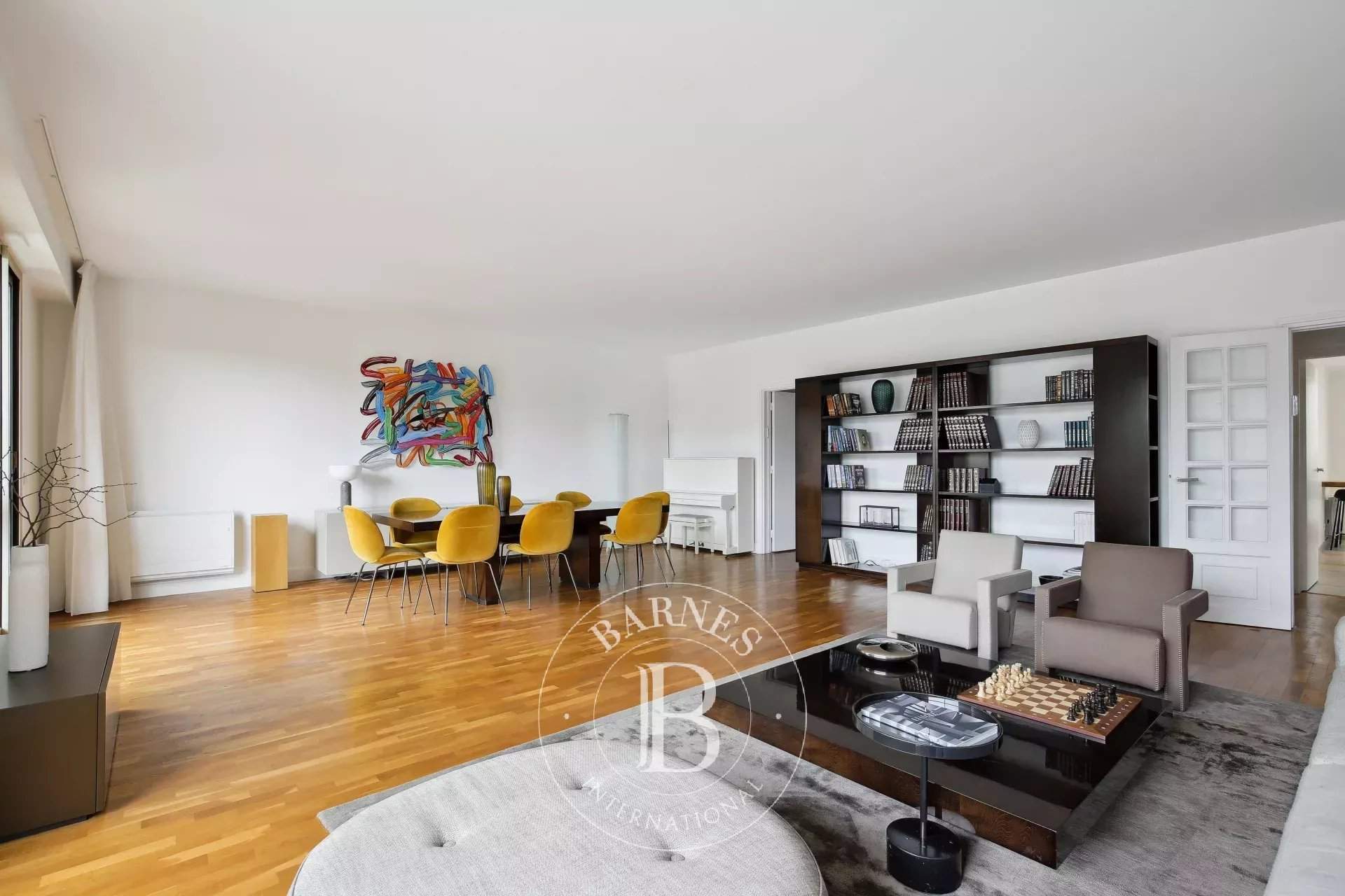 Neuilly-sur-Seine  - Apartment 3 Bedrooms - picture 3