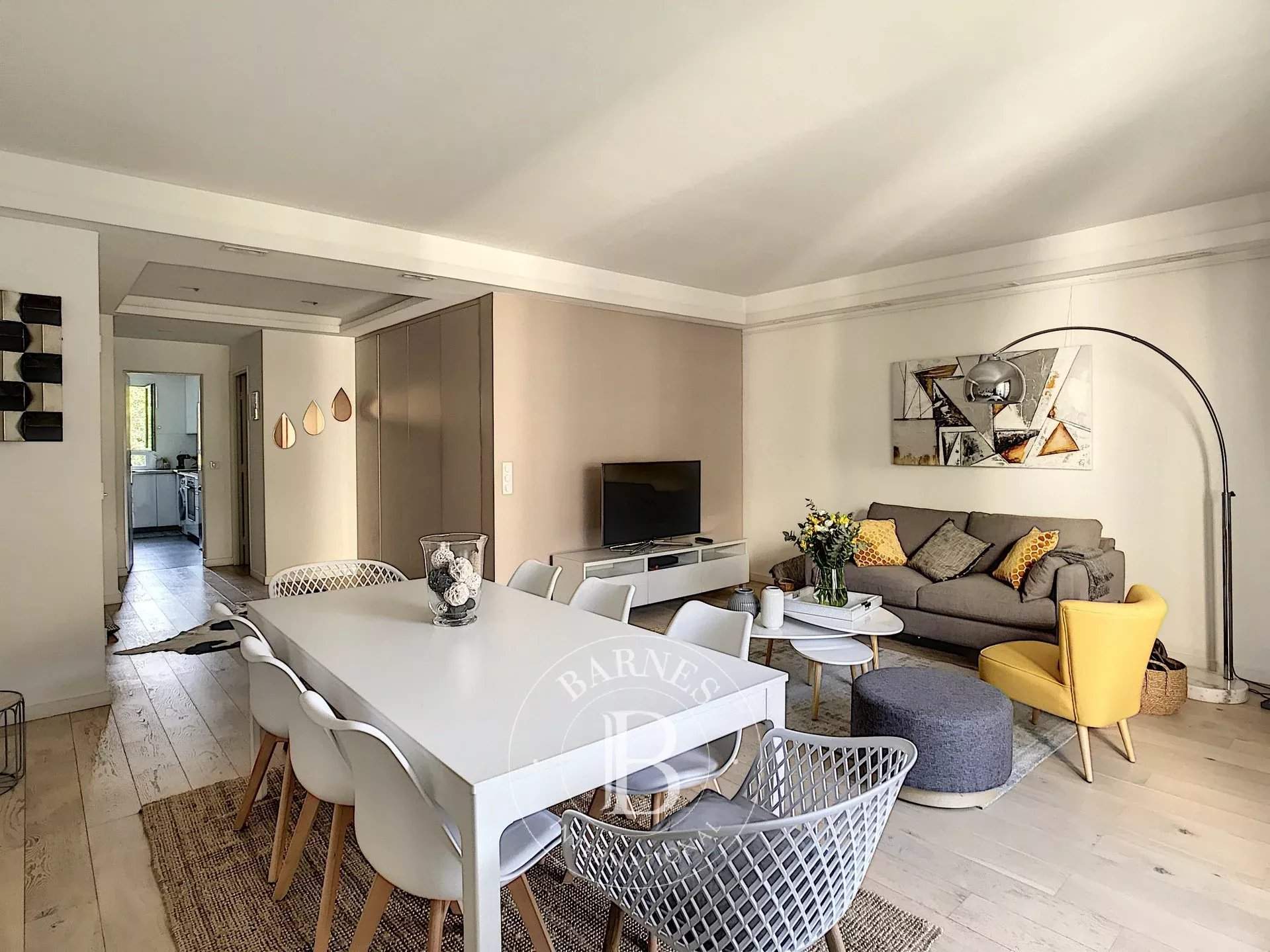 Neuilly-sur-Seine  - Appartement 2 Pi&egrave;ces, 1 Chambre - picture 3