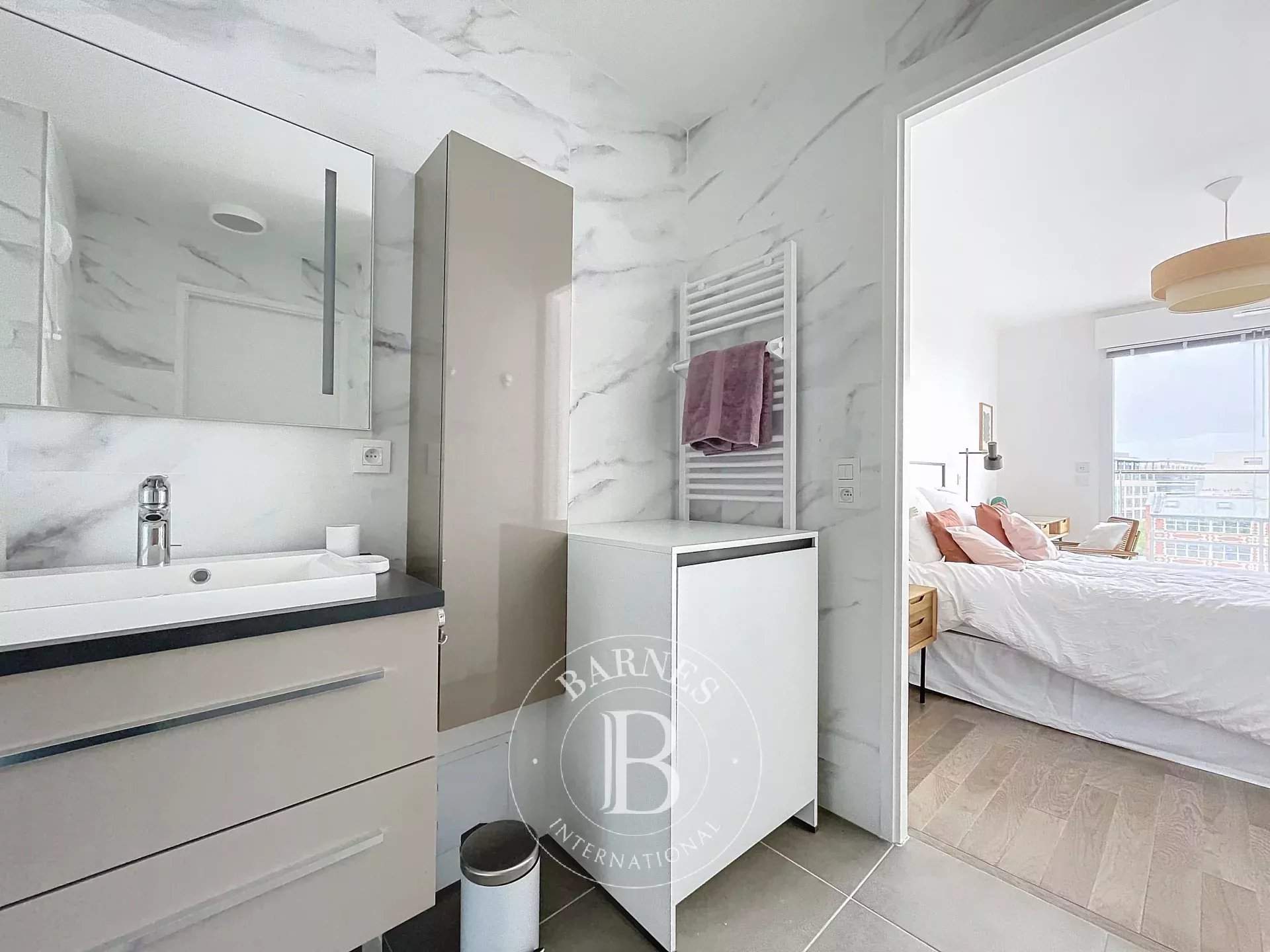 Courbevoie  - Appartement 2 Pi&egrave;ces, 1 Chambre - picture 12