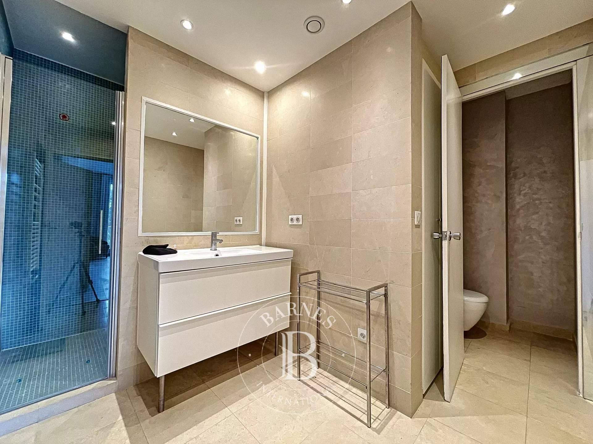 Neuilly-sur-Seine  - Apartment 5 Bedrooms - picture 9