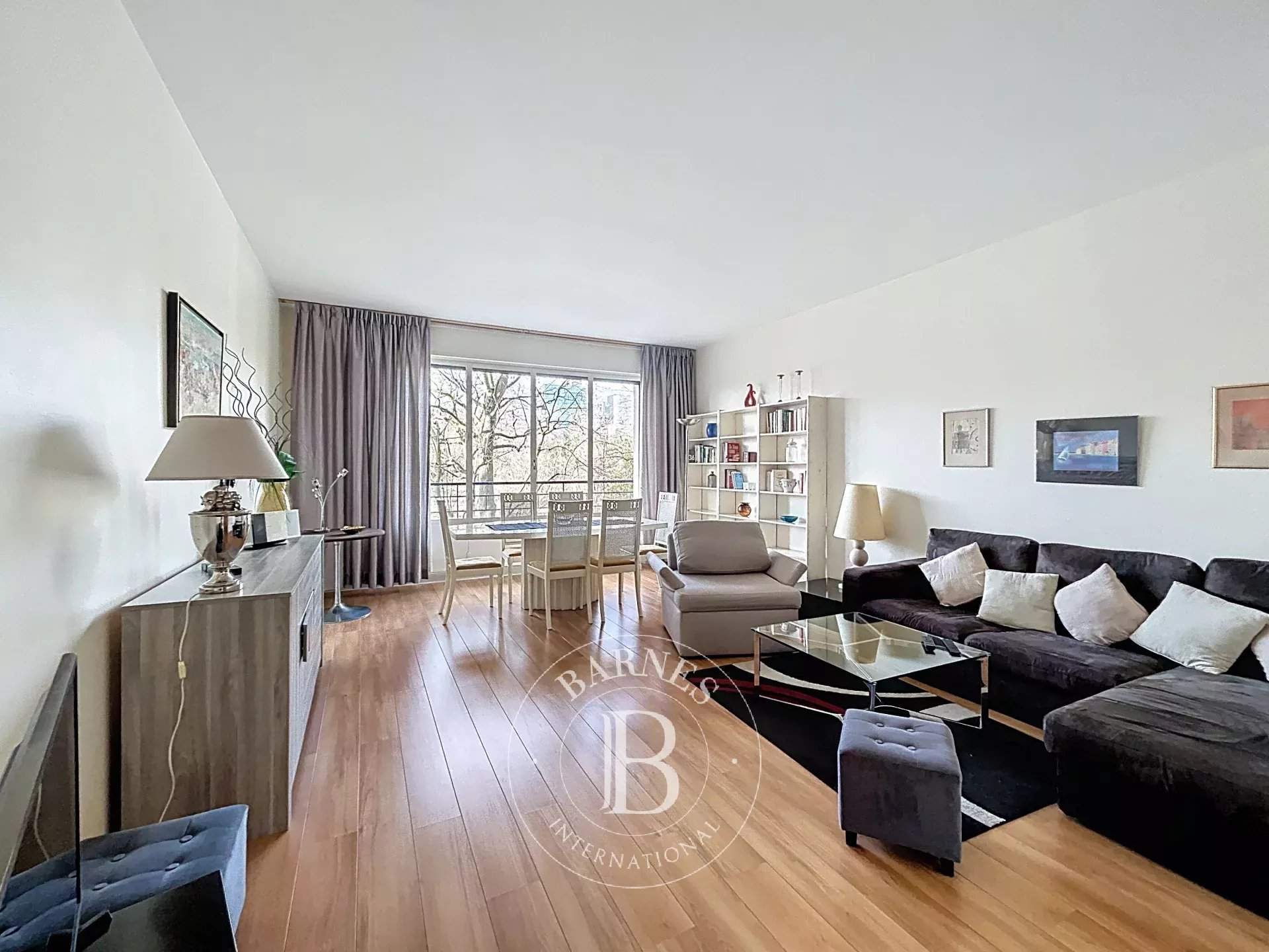 Neuilly-sur-Seine  - Piso 2 Cuartos, 1 Habitacion - picture 1