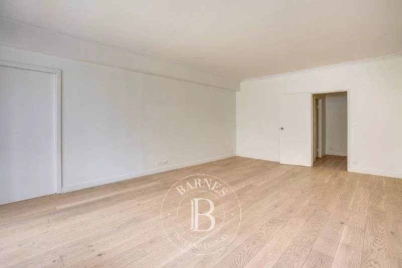 Neuilly-sur-Seine  - Appartement 2 Pi&egrave;ces, 1 Chambre - picture 2