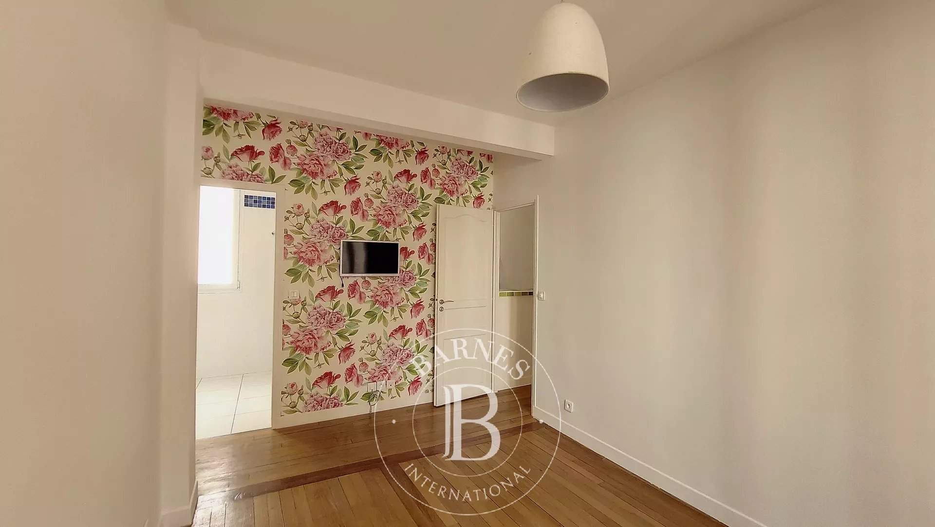 Levallois-Perret  - Apartment 1 Bedroom - picture 6